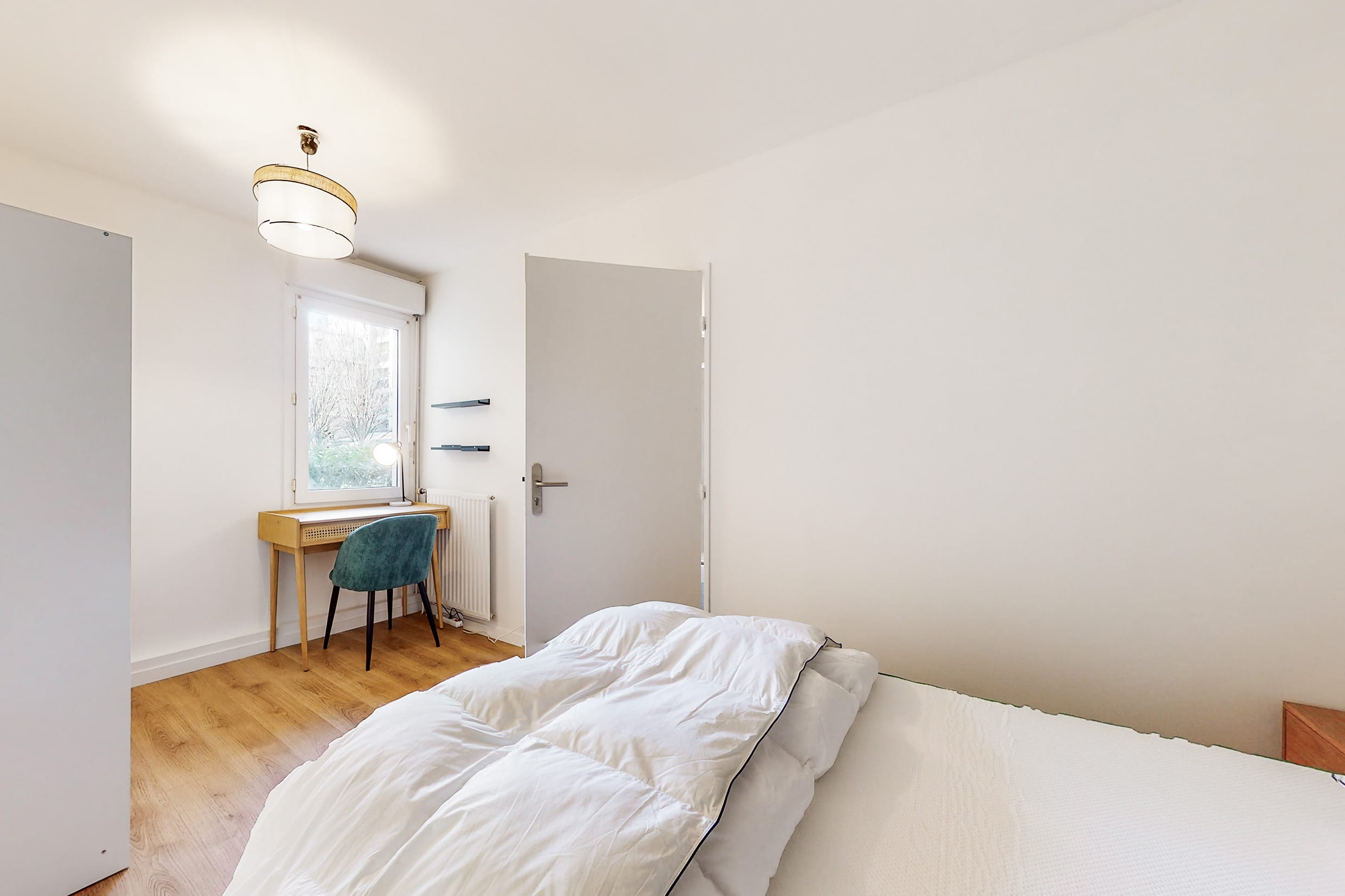 Room 5 - 1