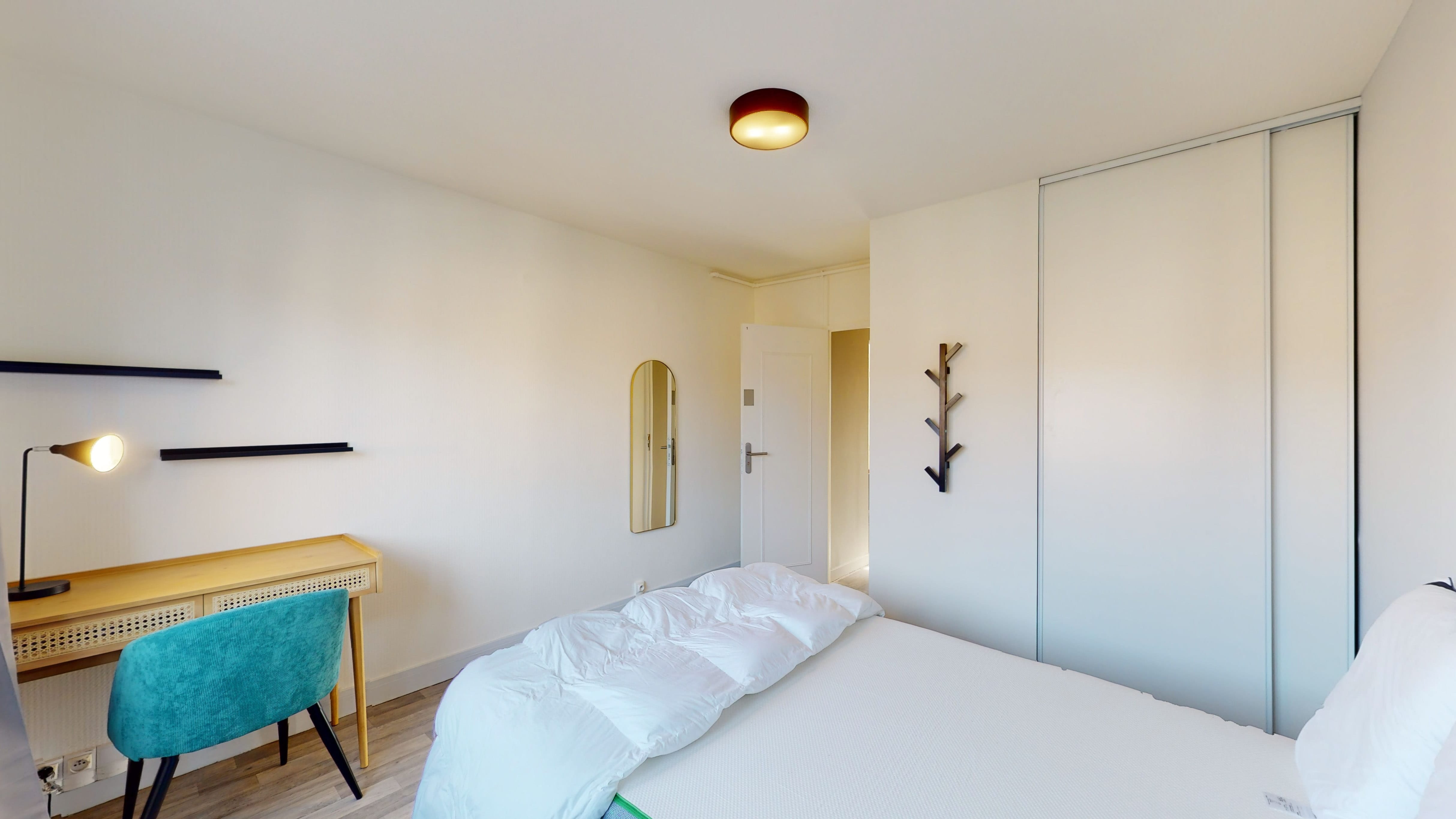  Room 1  -  Lille Allard Dugauquier  - Gallery -  4
