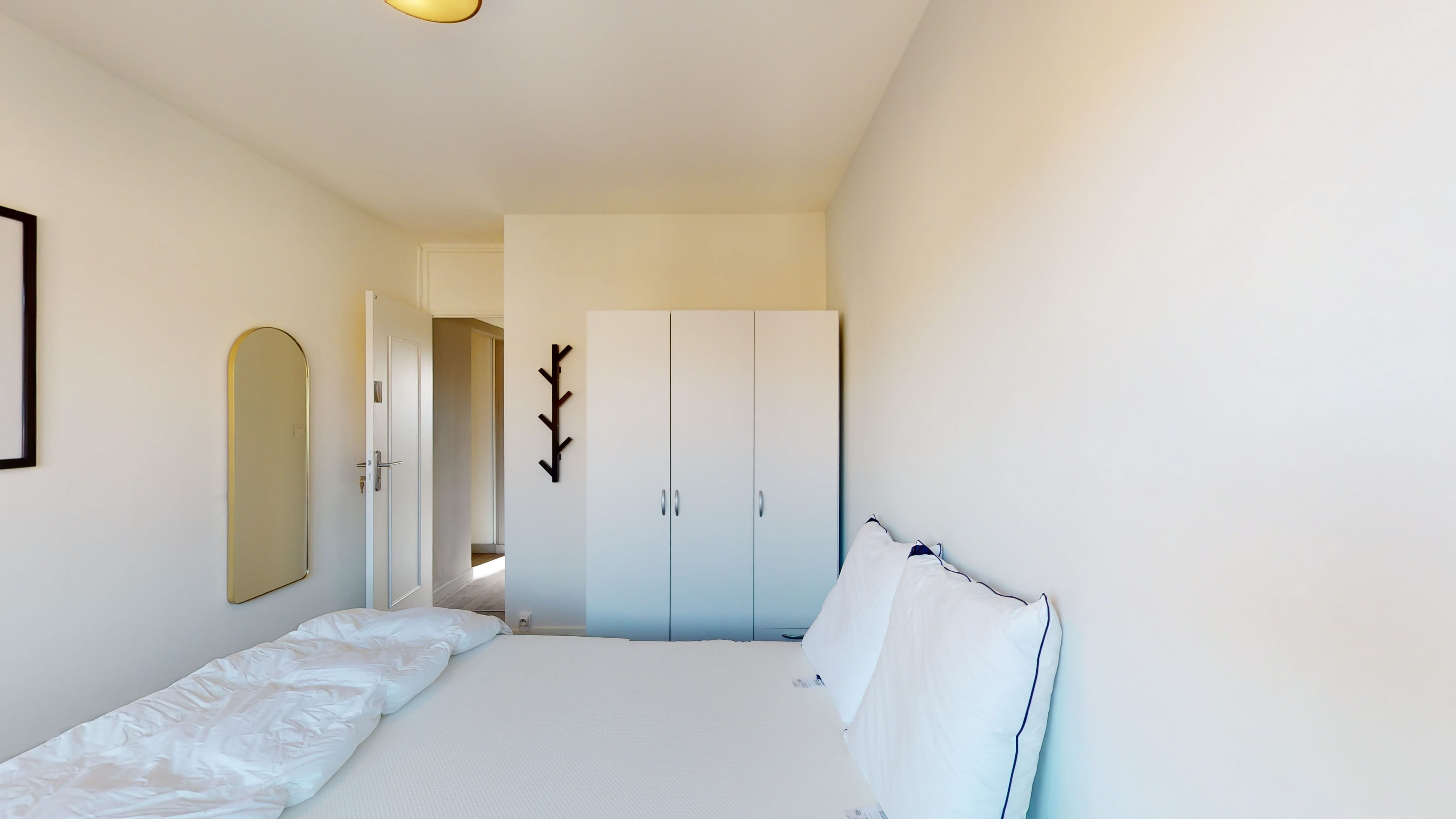  Room 2  -  Lille Allard Dugauquier  - Gallery -  2