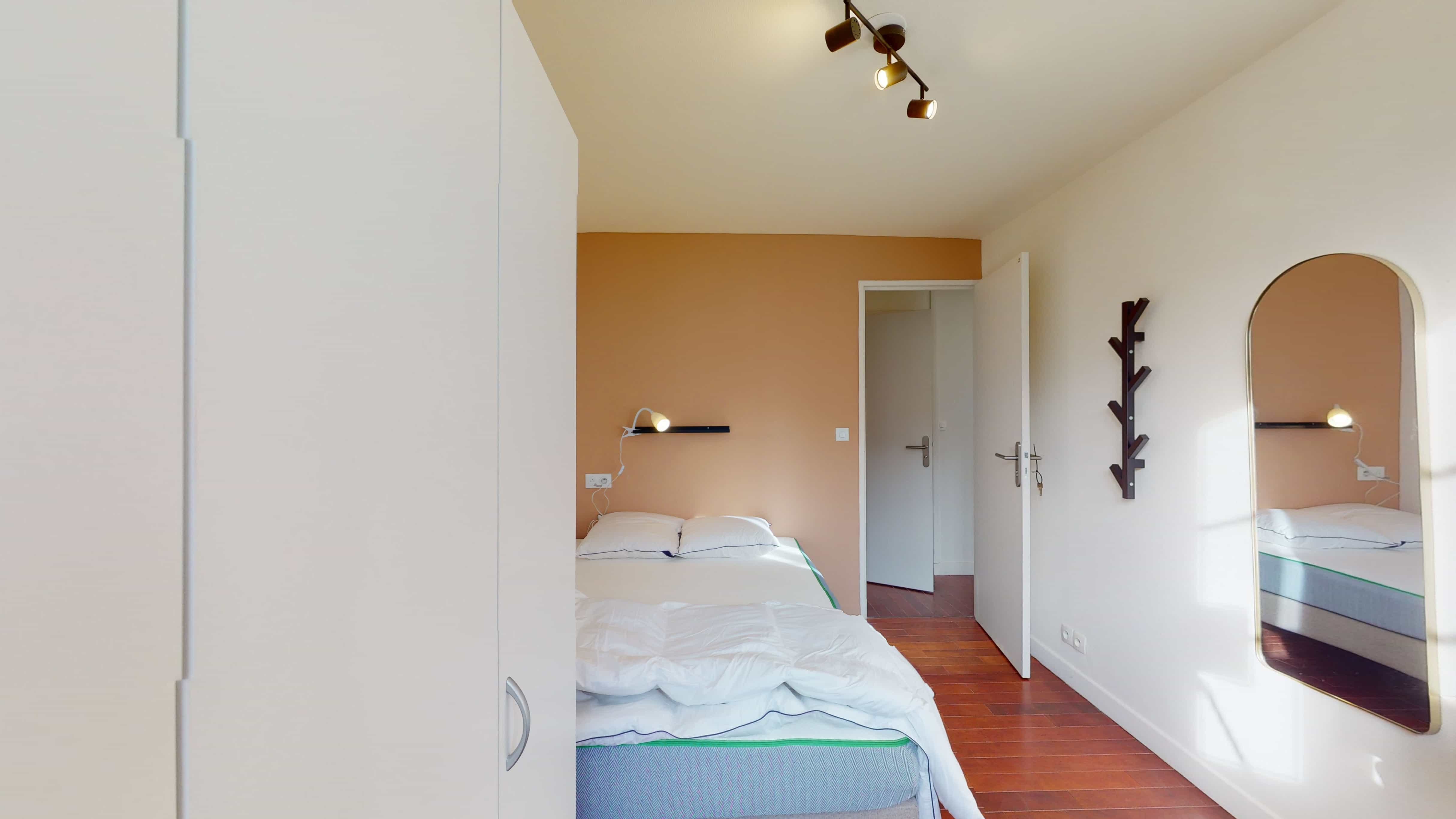  Room 2  -  Lille Hoover 4  - Gallery -  1