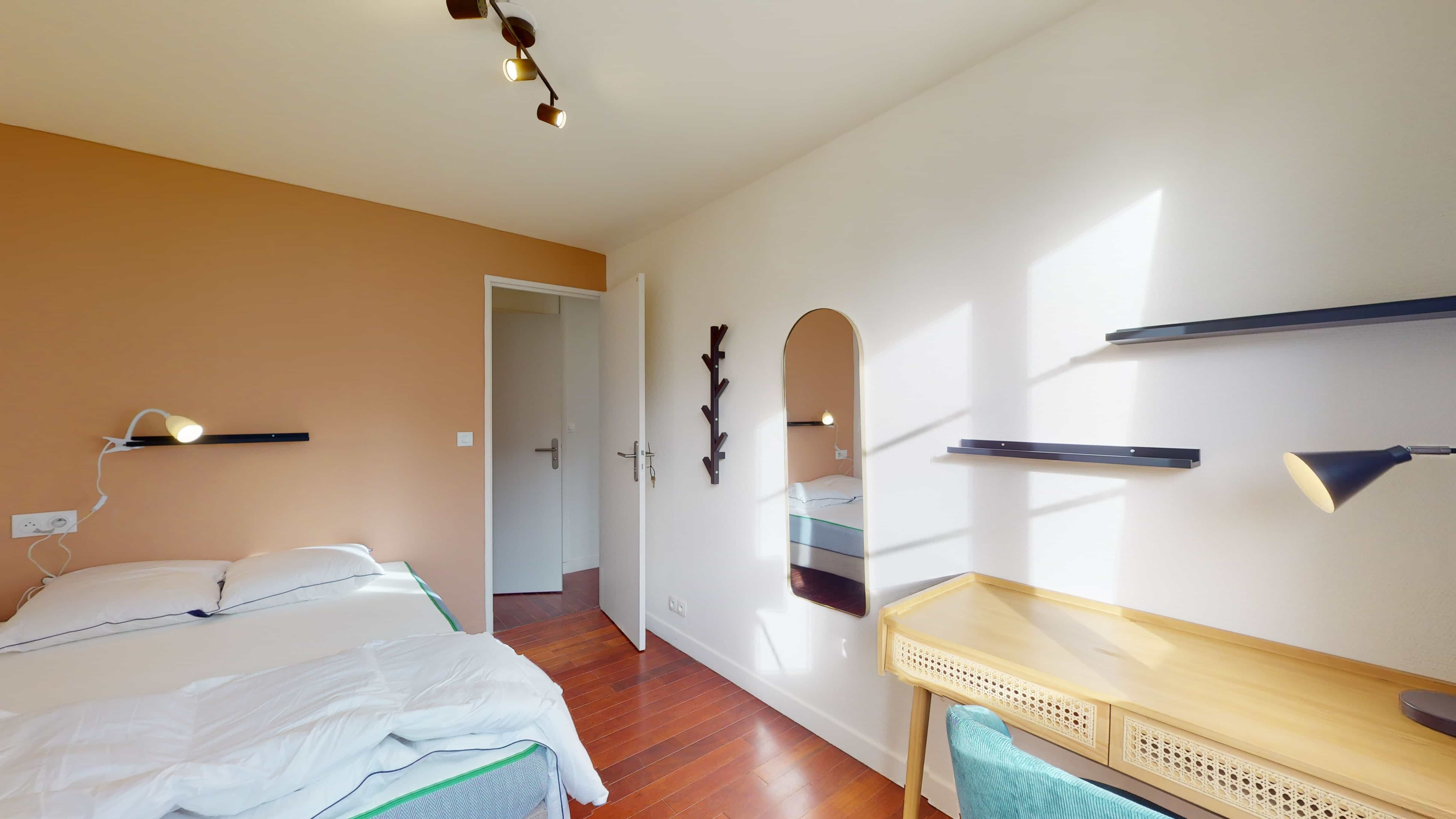  Room 2  -  Lille Hoover 4  - Gallery -  2