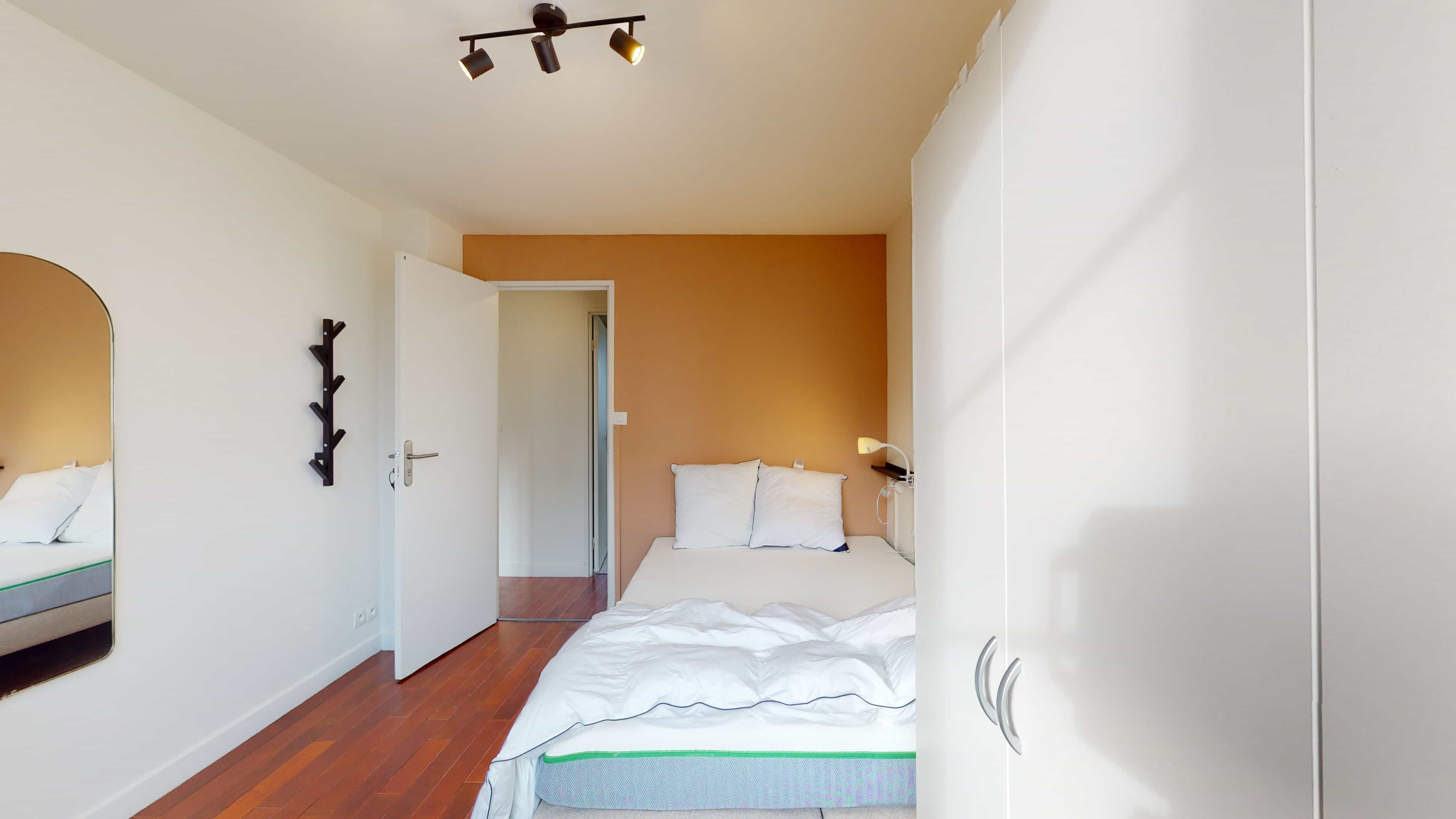  Room 4  -  Lille Hoover 4  - Gallery -  2