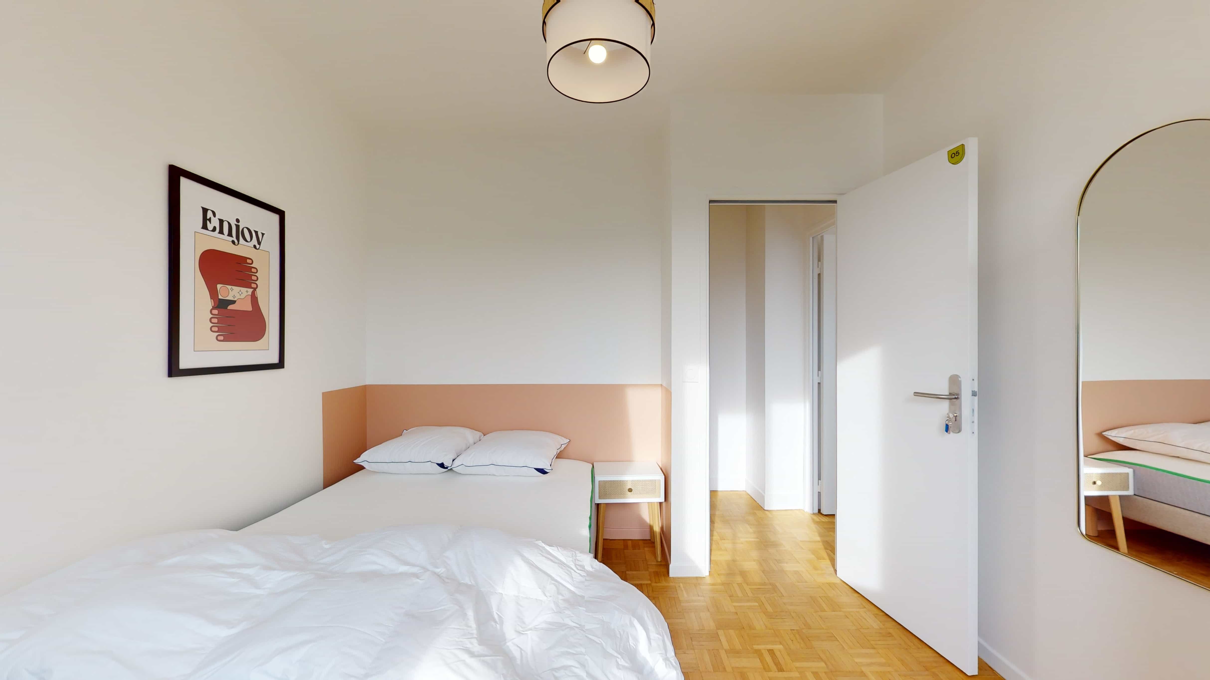  Room 5  -  Colombes Audra 1  - Gallery -  4