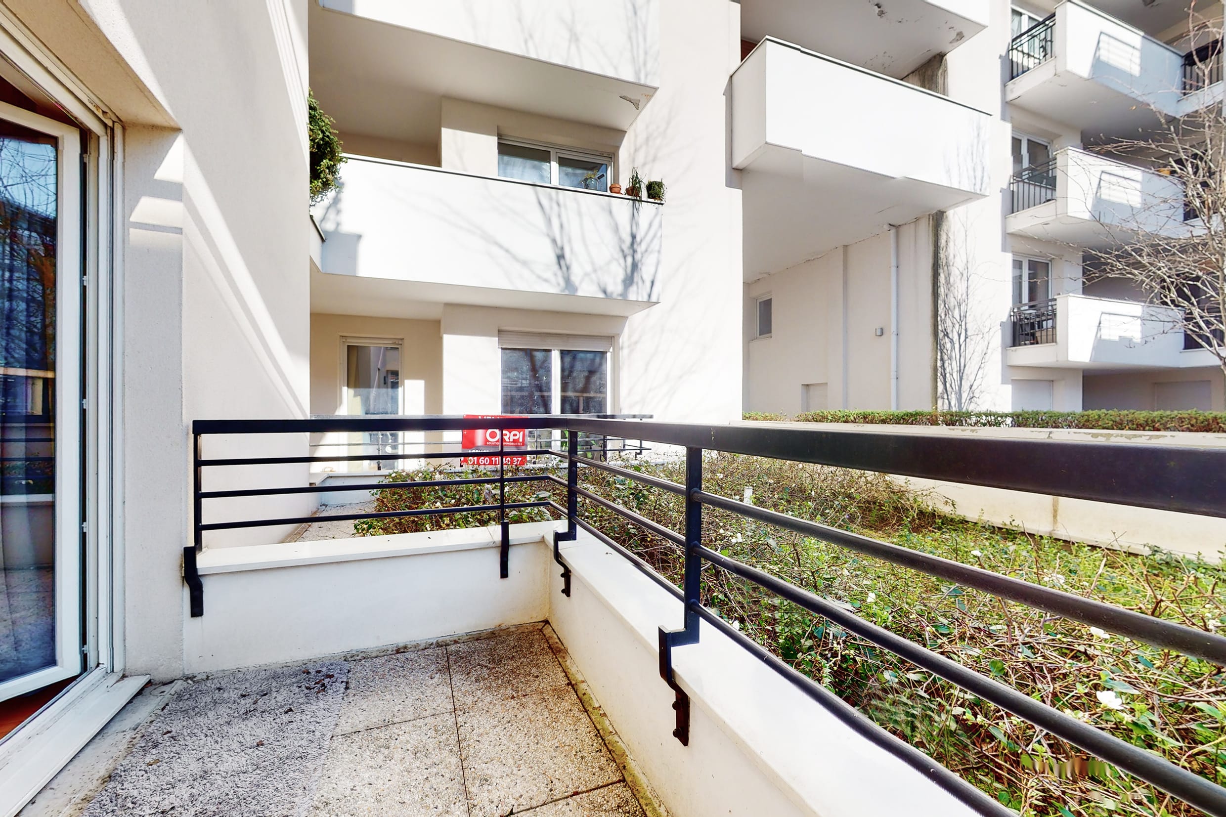 Room 2 - Massy Cavelier - Gallery - 5