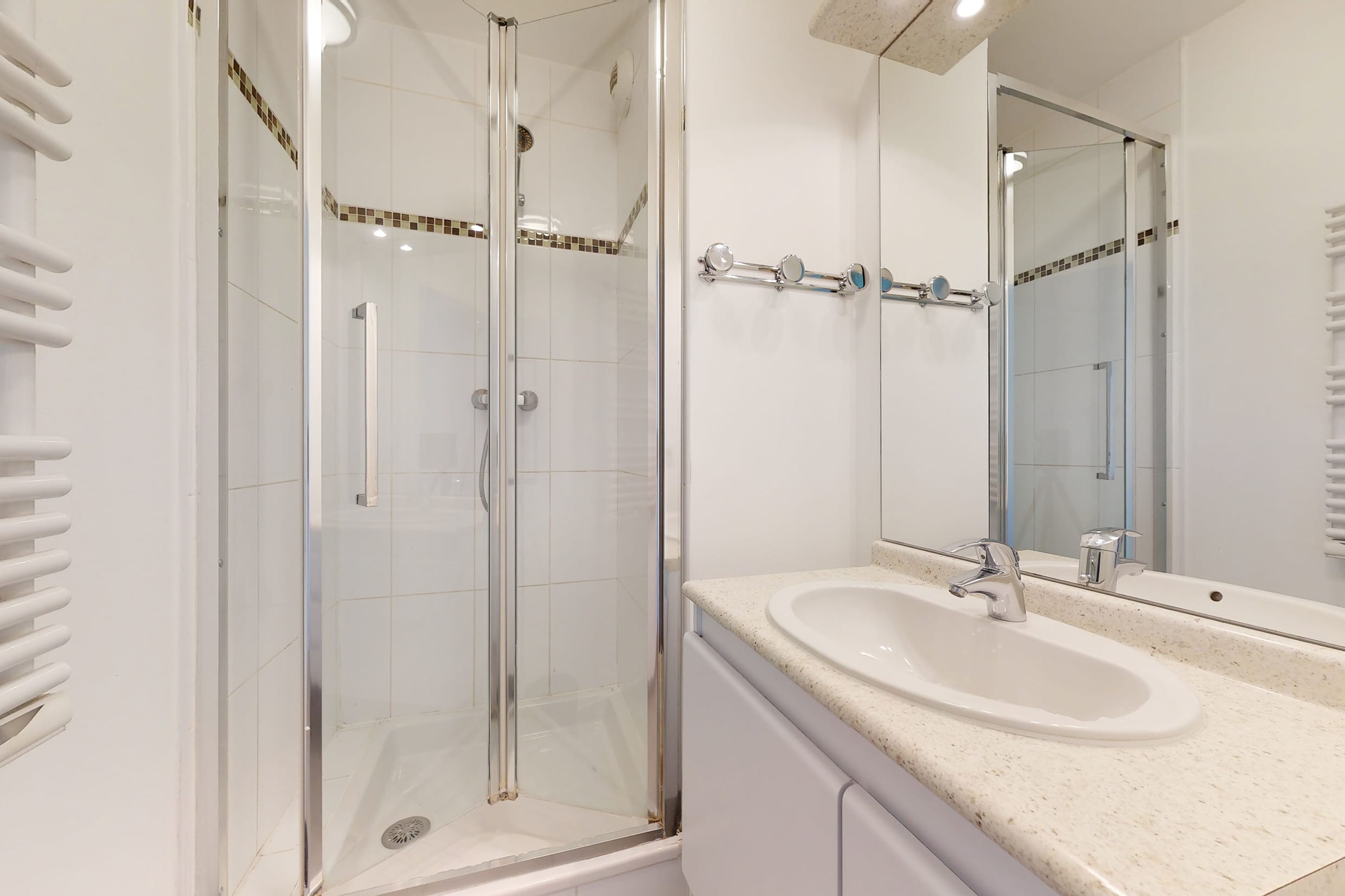  Room 4  -  Massy Cavelier  - Gallery -  4