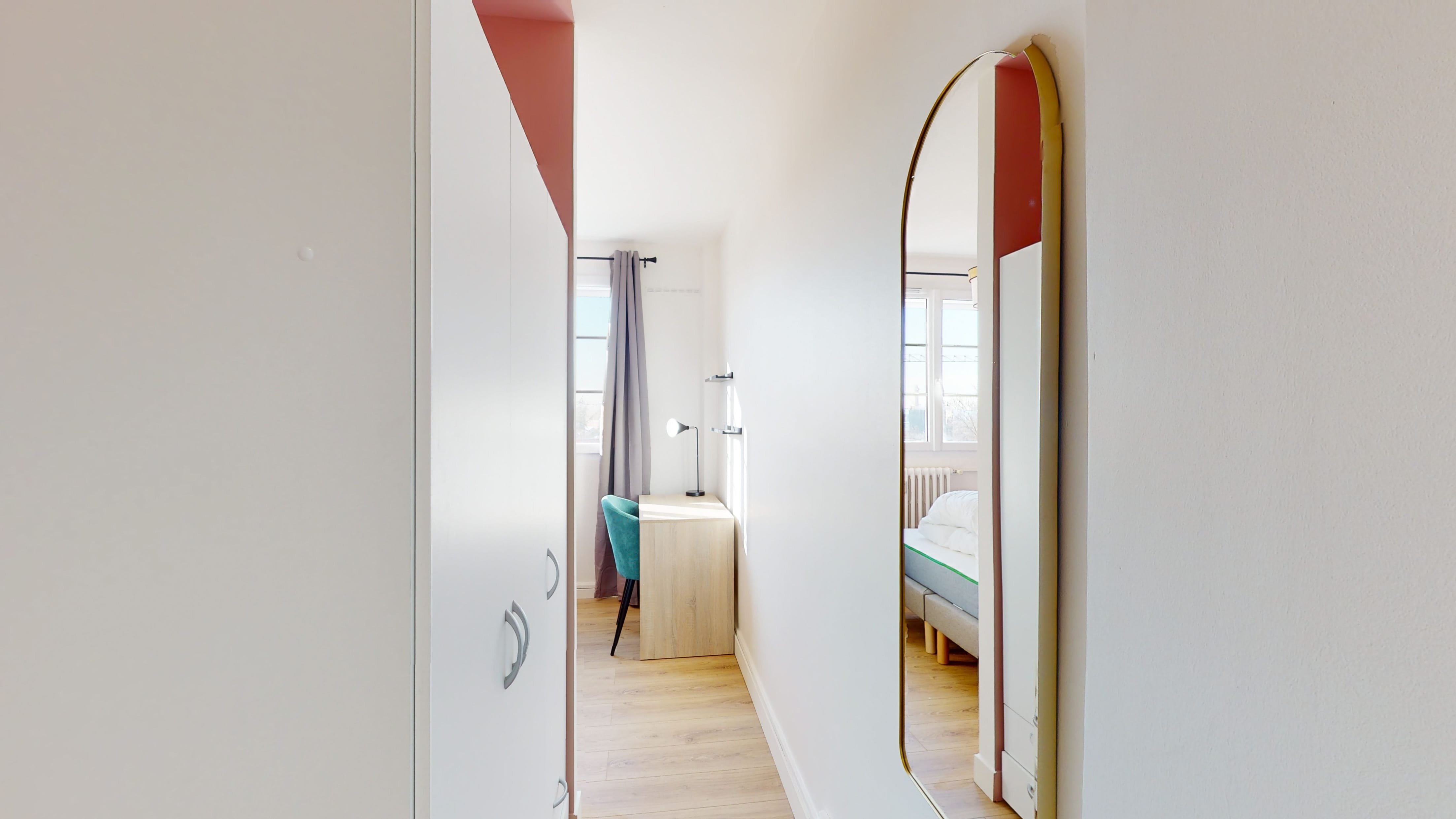  Room 2  -  Lille Hoover 5  - Gallery -  5