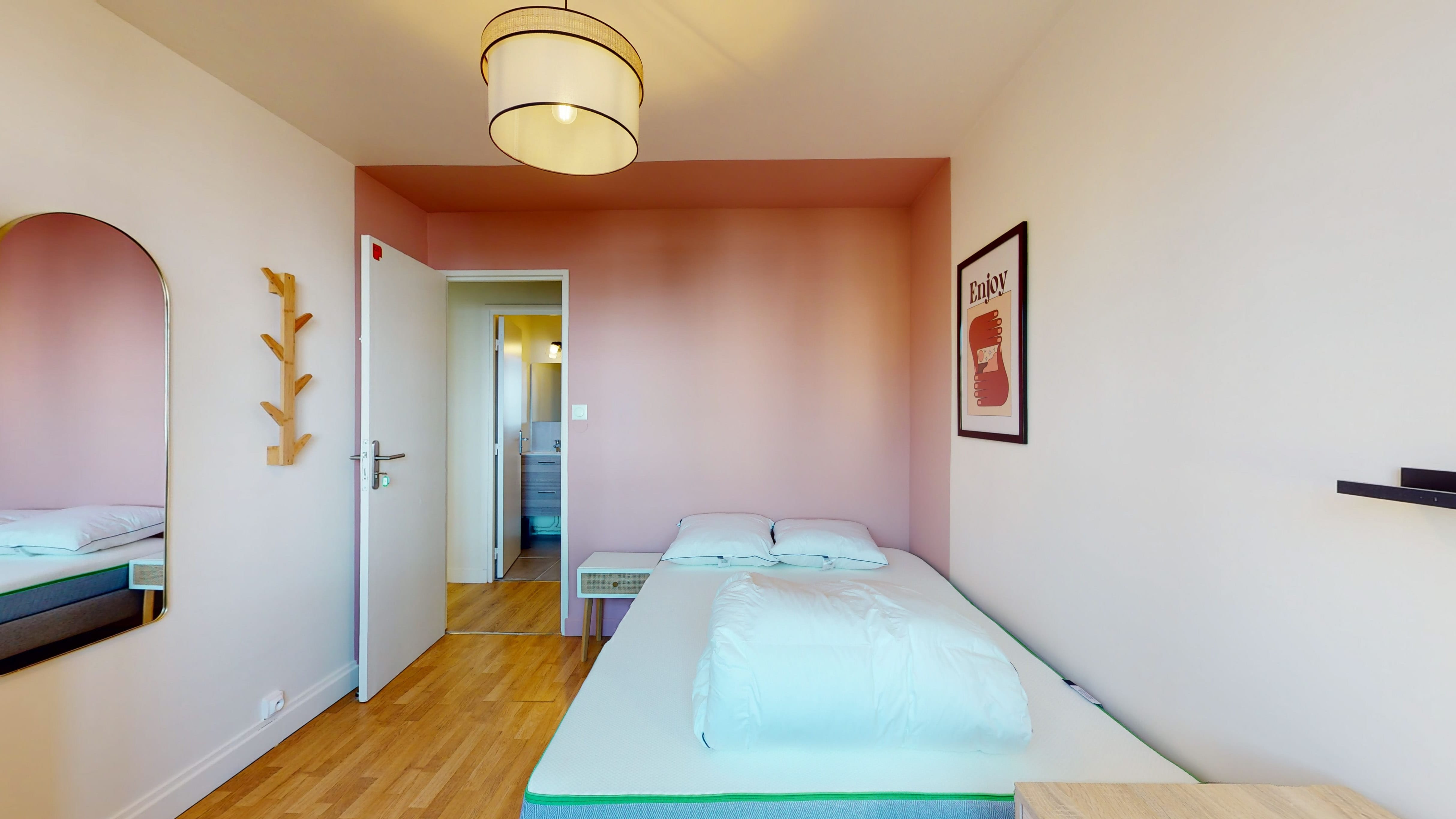 Room 3 - Lille Hoover 5 - Gallery - 2