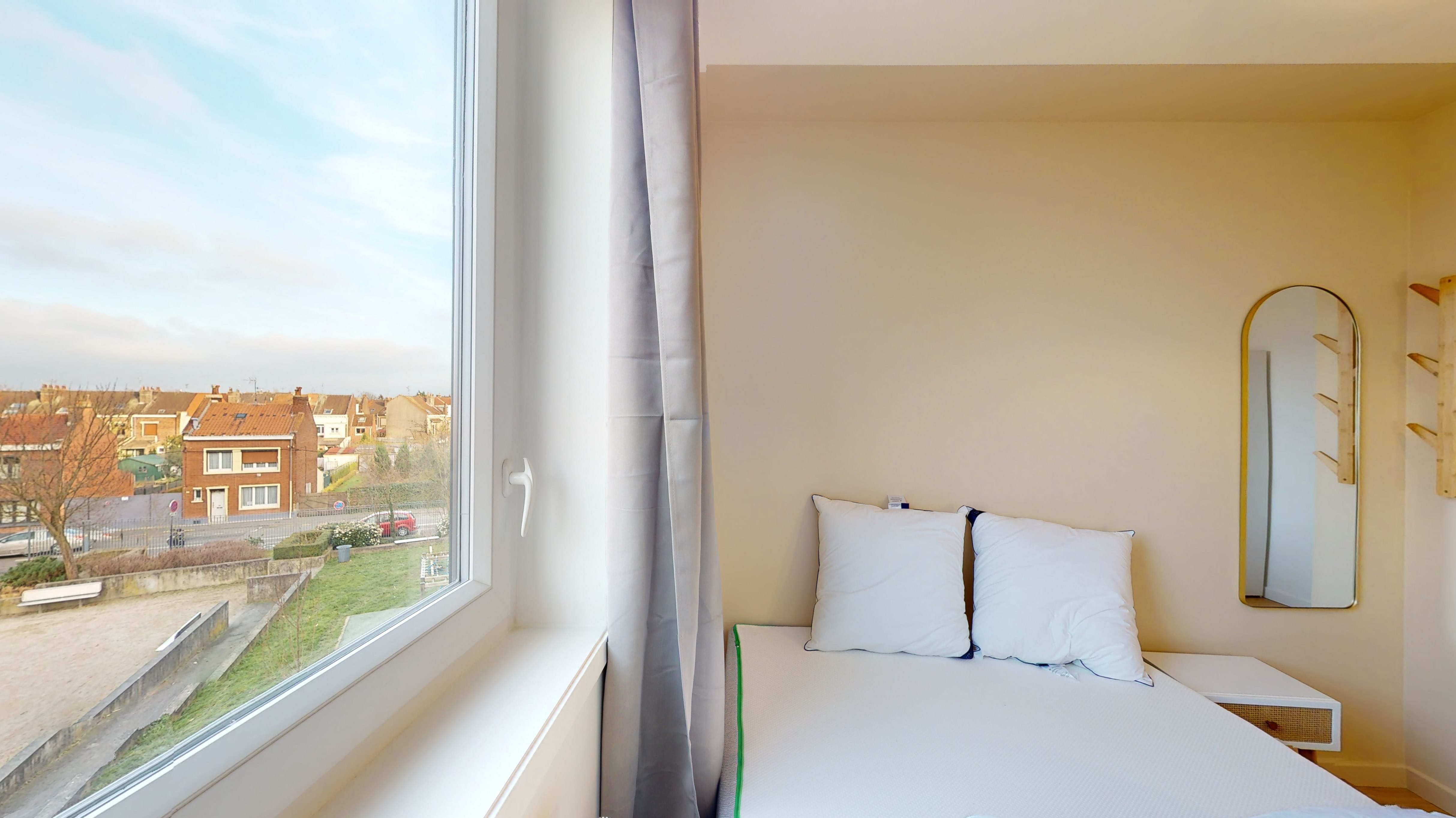  Room 2  -  Lille Marbrerie  - Gallery -  1