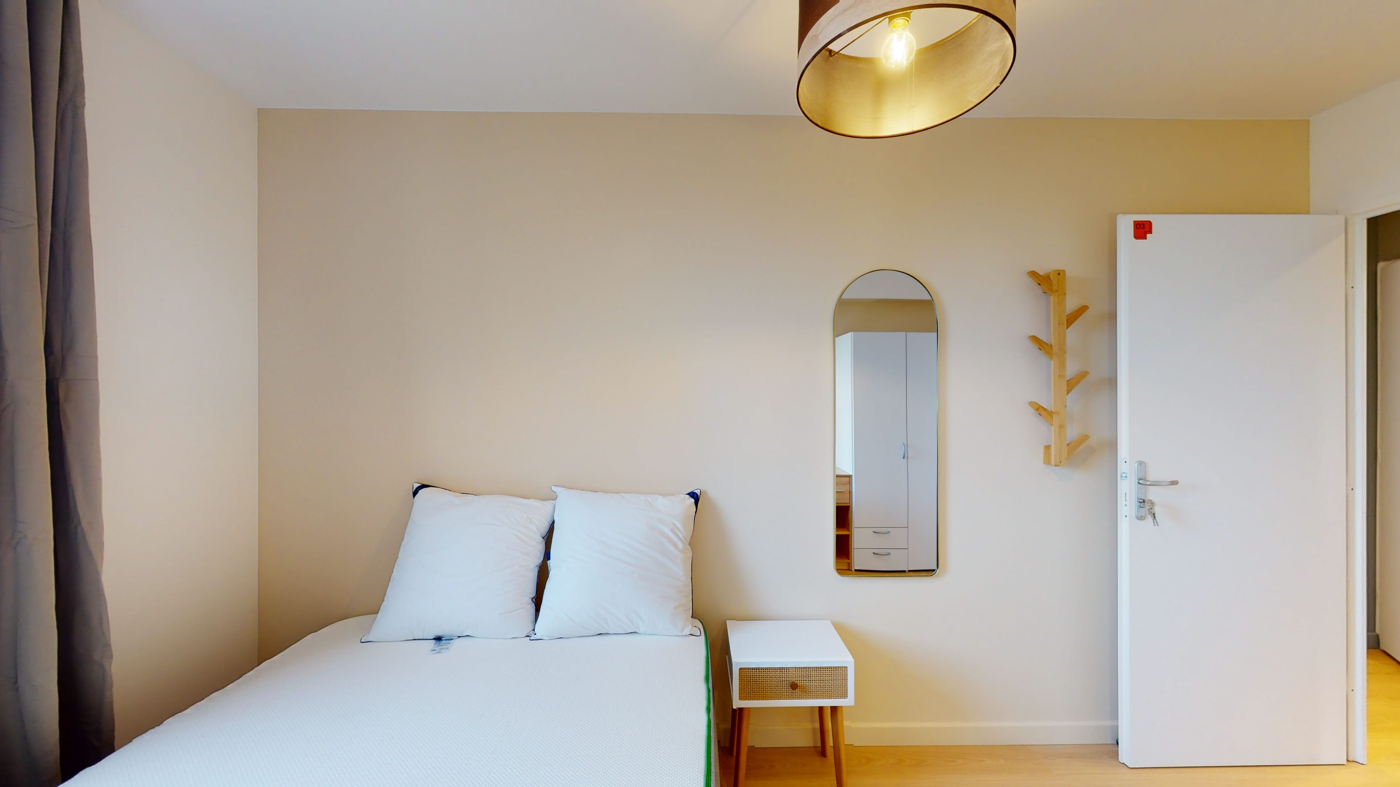  Room 3  -  Lille Marbrerie  - Gallery -  3