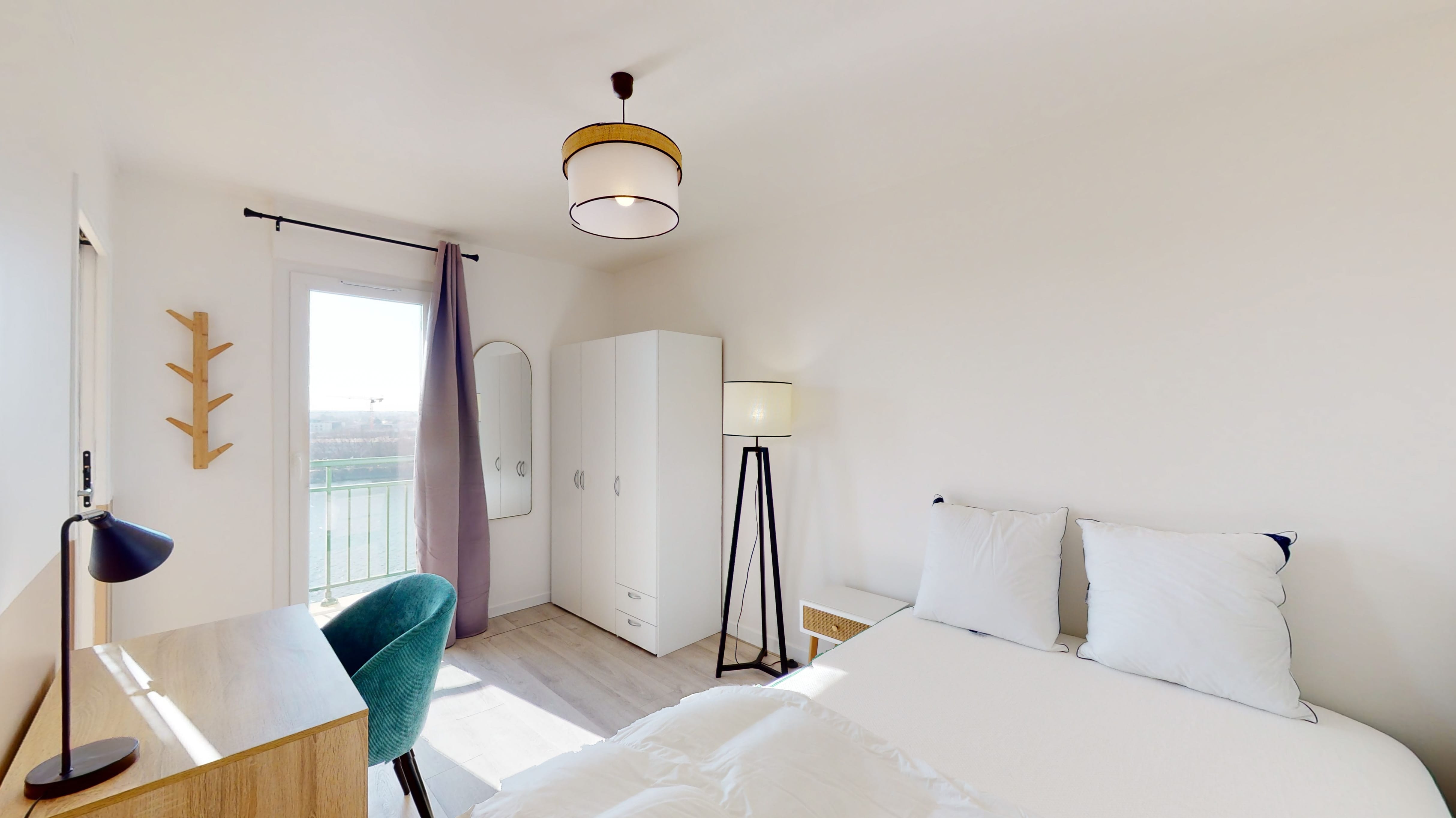  Room 1  -  Nantes Mandel 2  - Gallery -  3