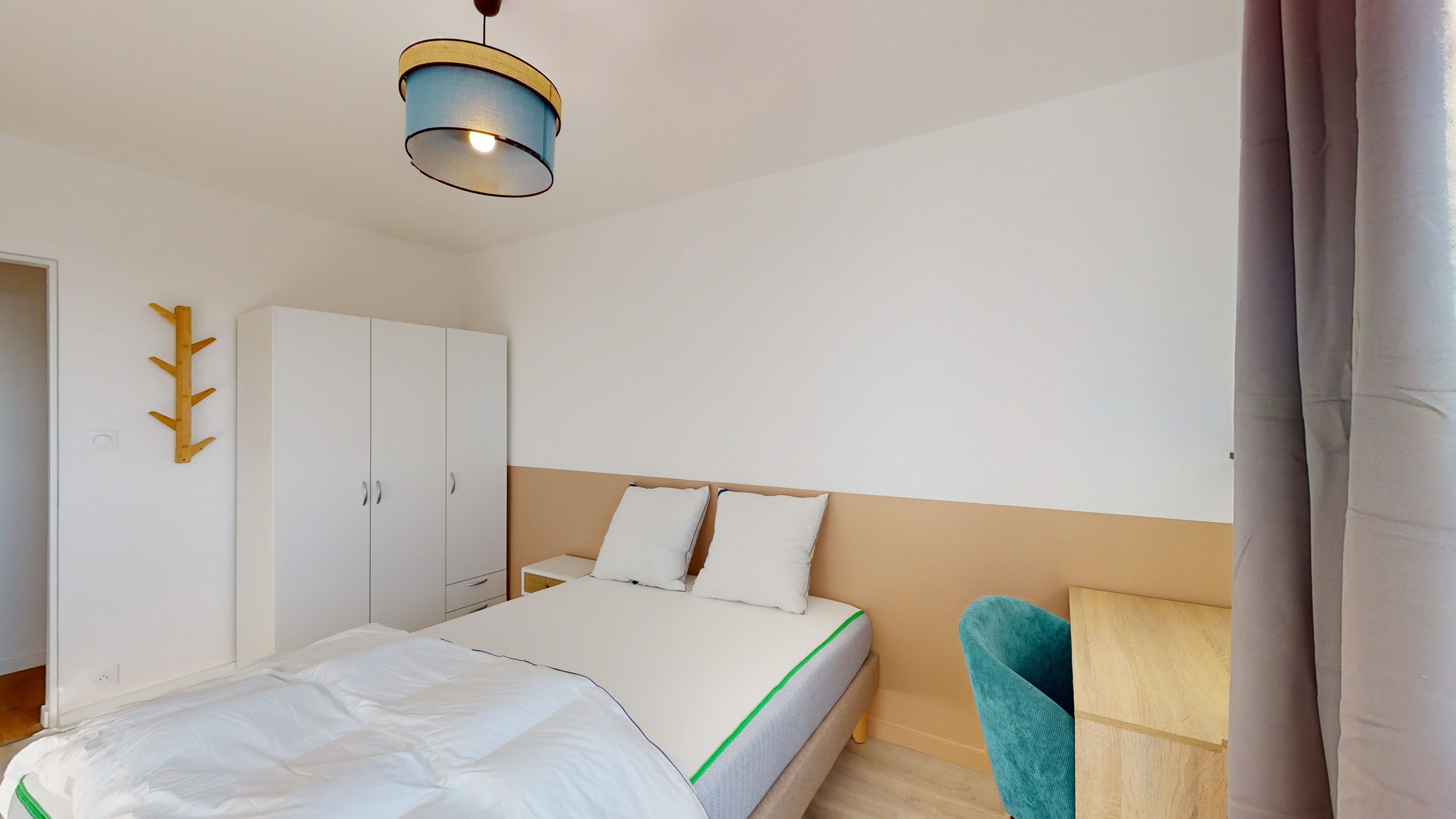  Room 2  -  Nantes Mandel 2  - Gallery -  2