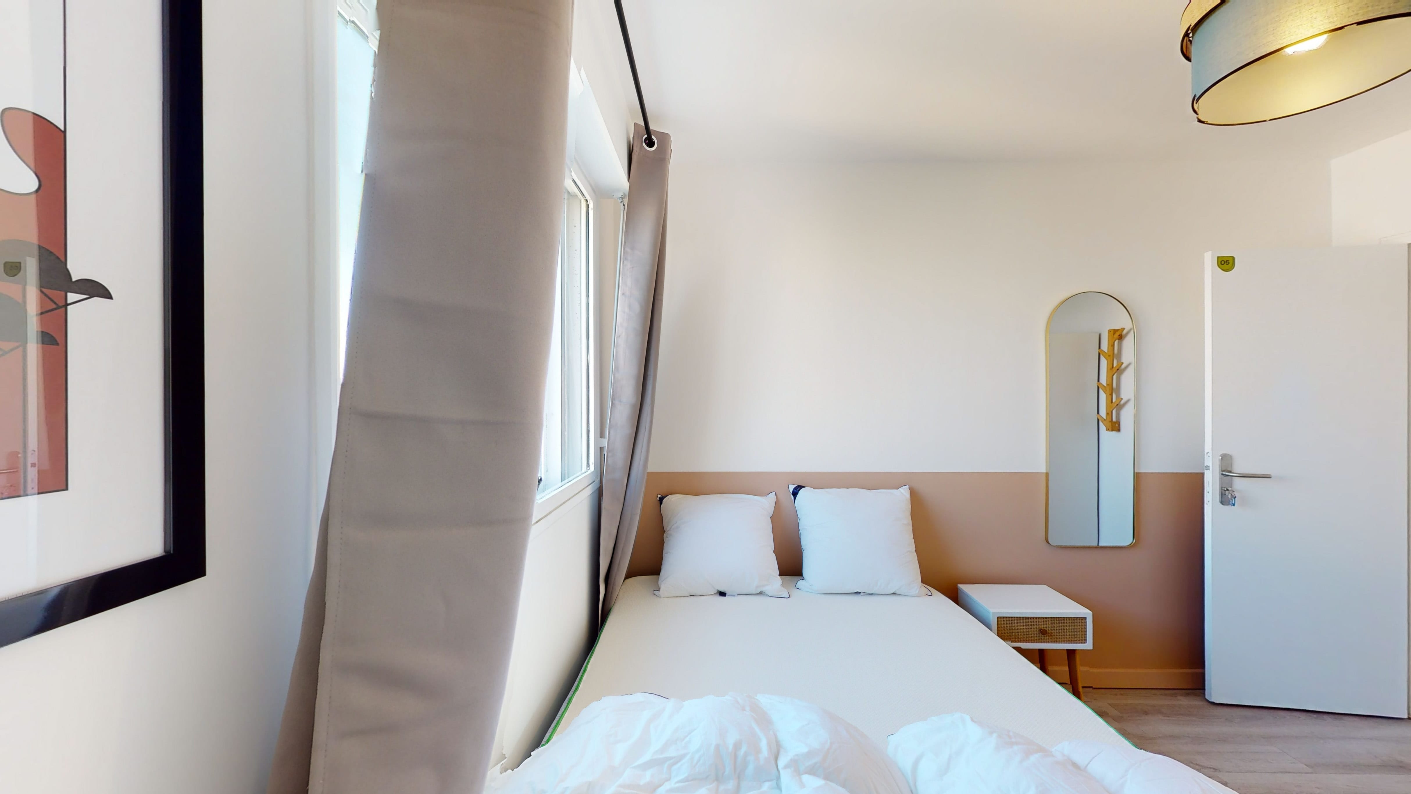  Room 5  -  Nantes Mandel 2  - Gallery -  3