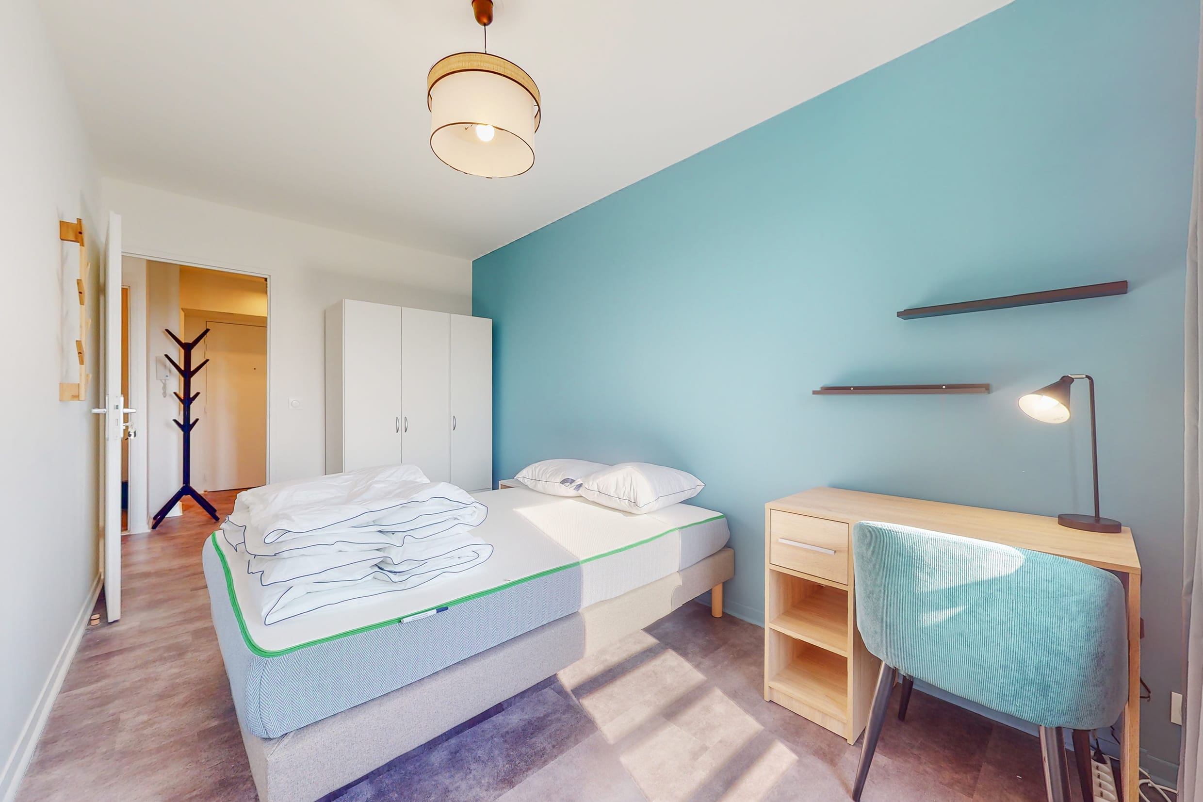 Room 2 - 2