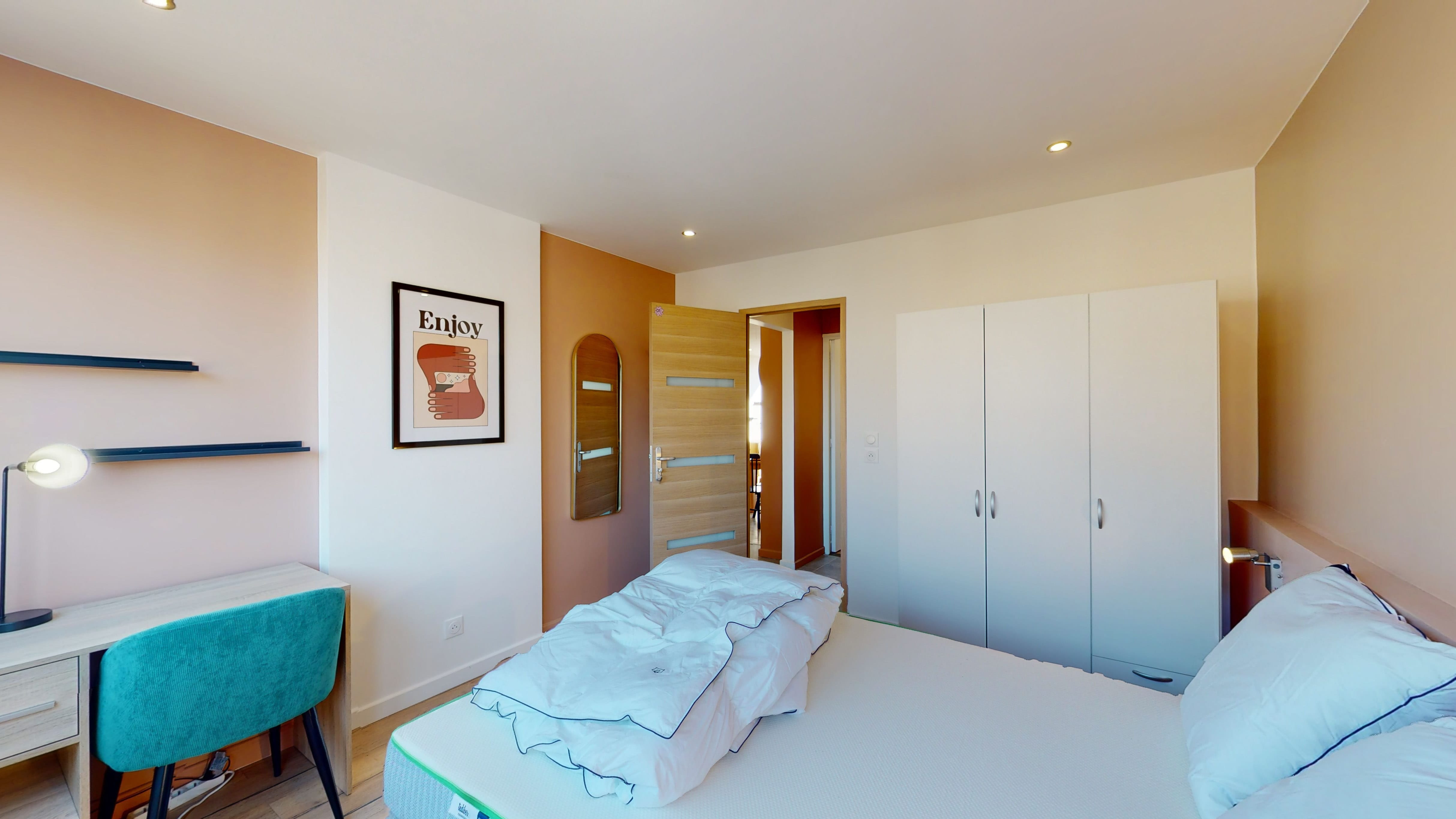  Room 1  -  Lille Madeleine  - Gallery -  3