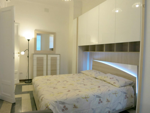 2-bedroom flat near Porta Vittoria