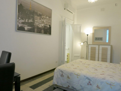 2-bedroom flat near Porta Vittoria