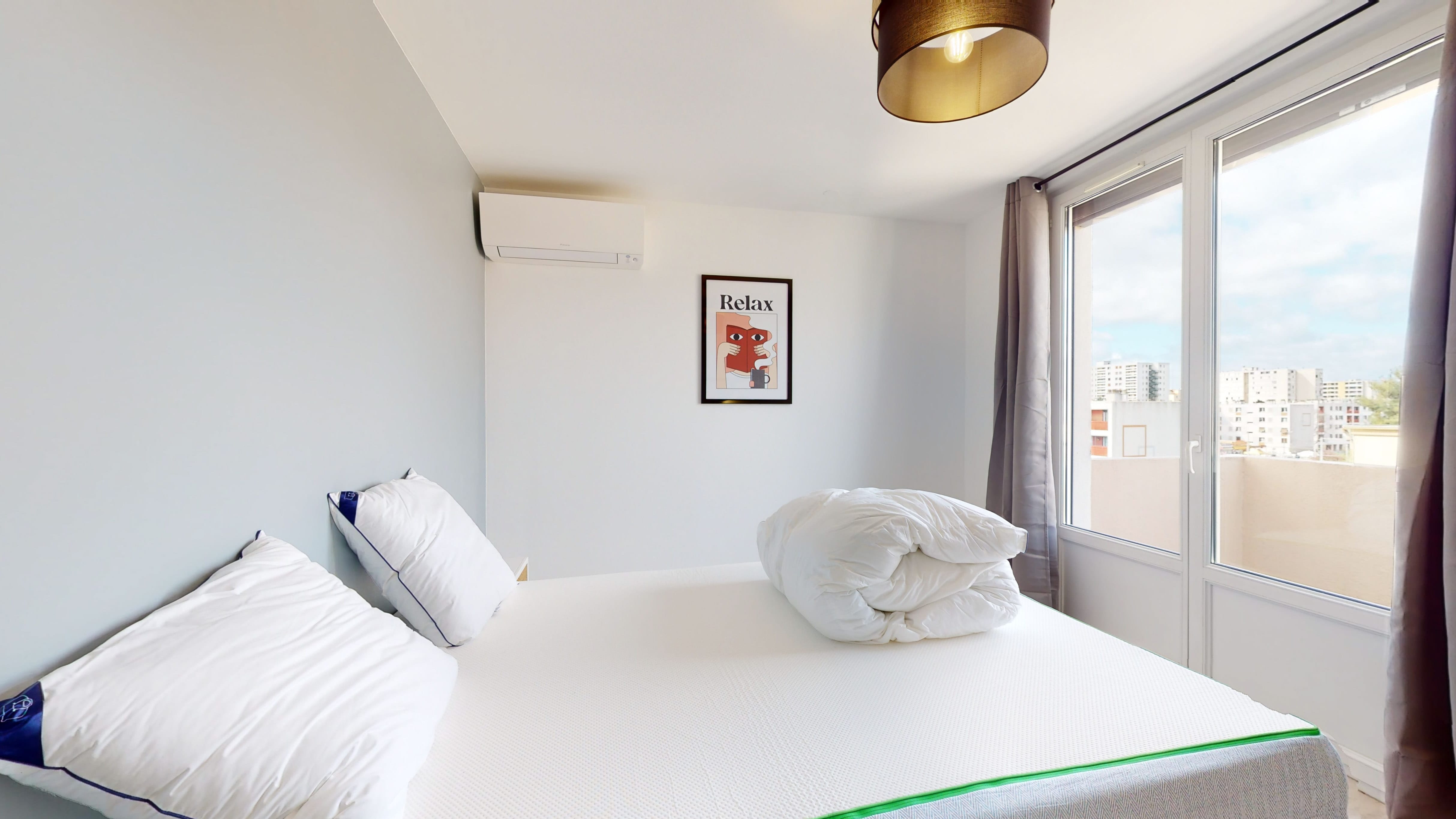  Room 3  -  Montpellier Camargue  - Gallery -  1