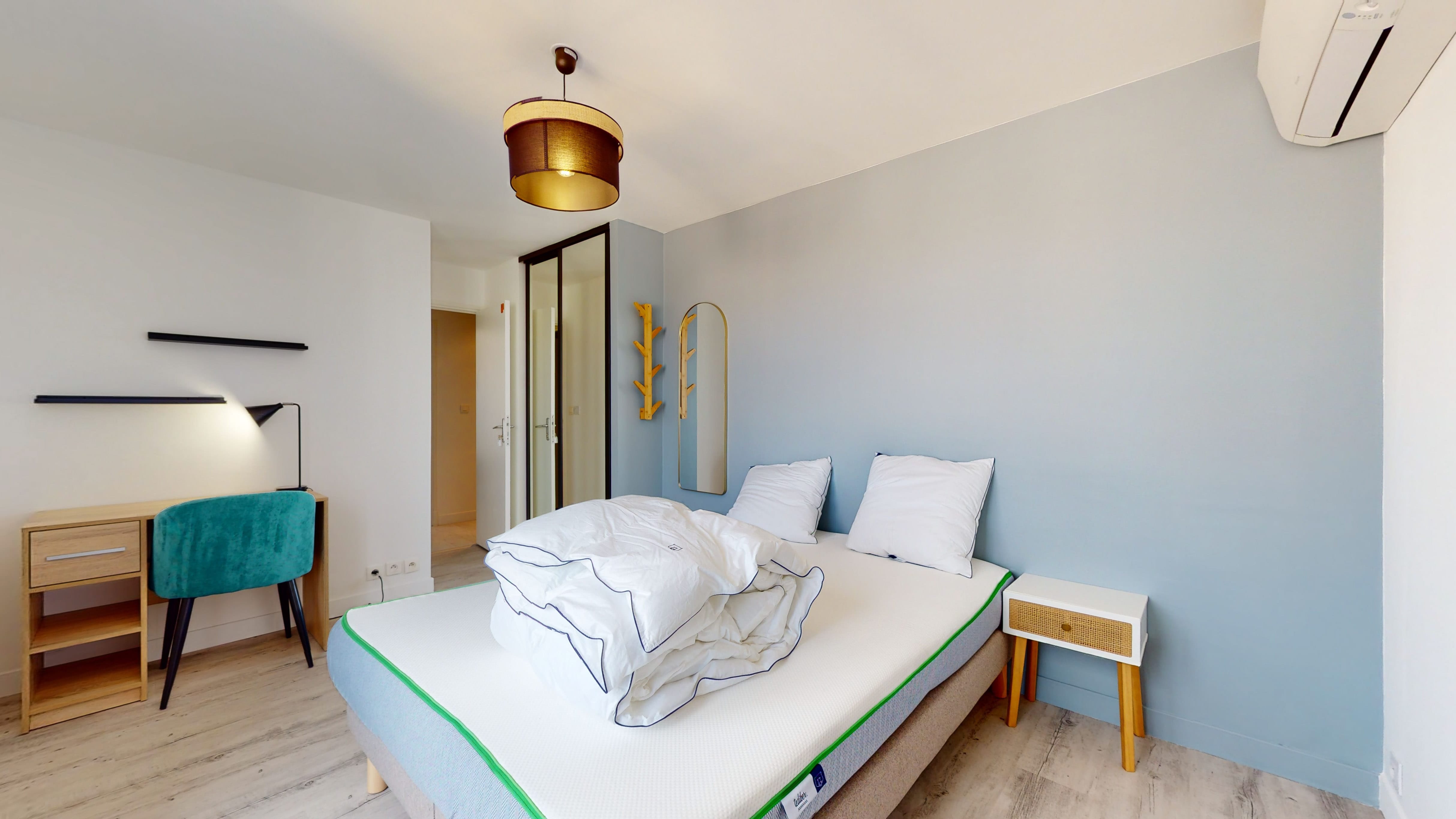  Room 3  -  Montpellier Camargue  - Gallery -  5