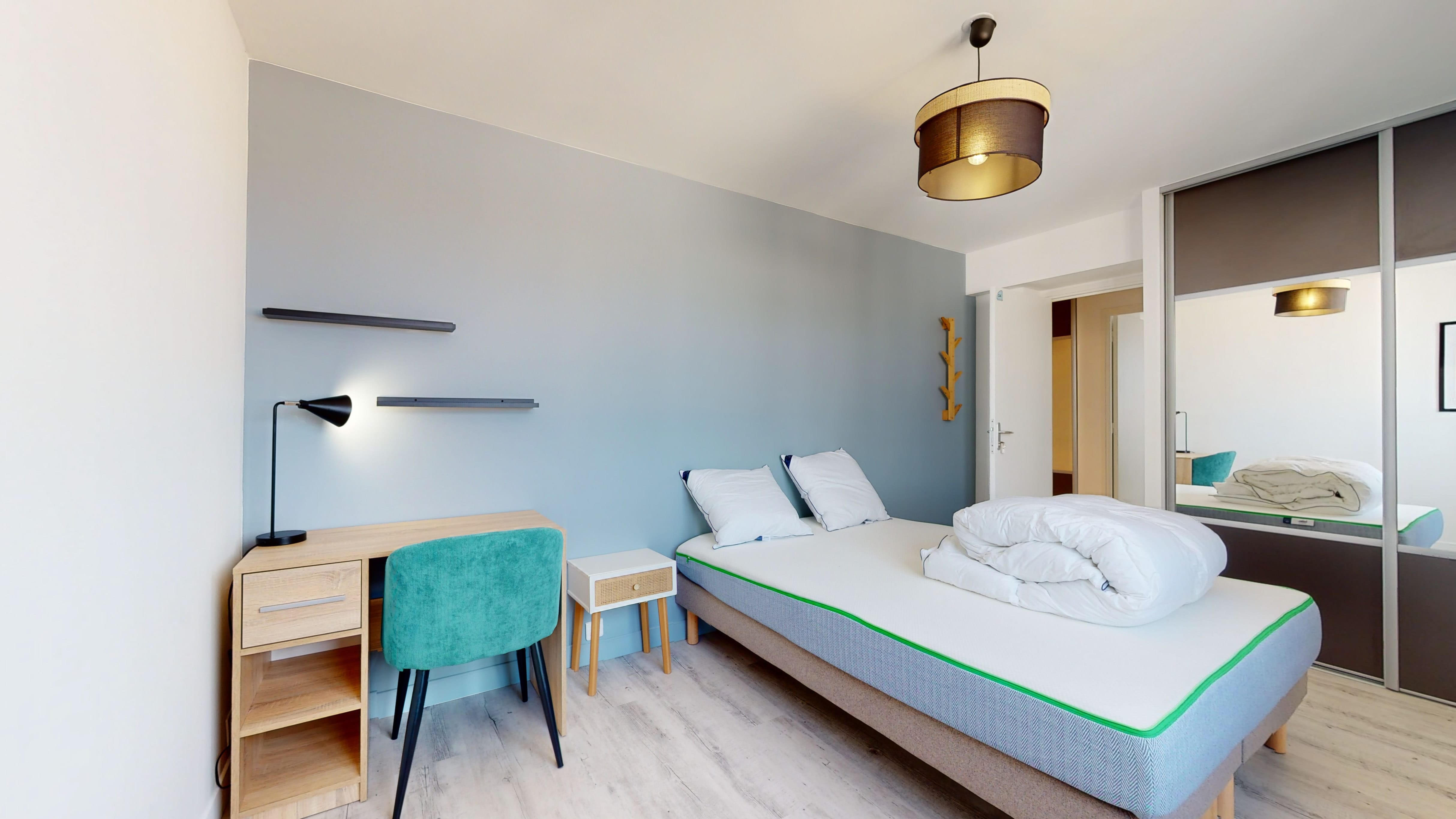  Room 4  -  Montpellier Camargue  - Gallery -  5
