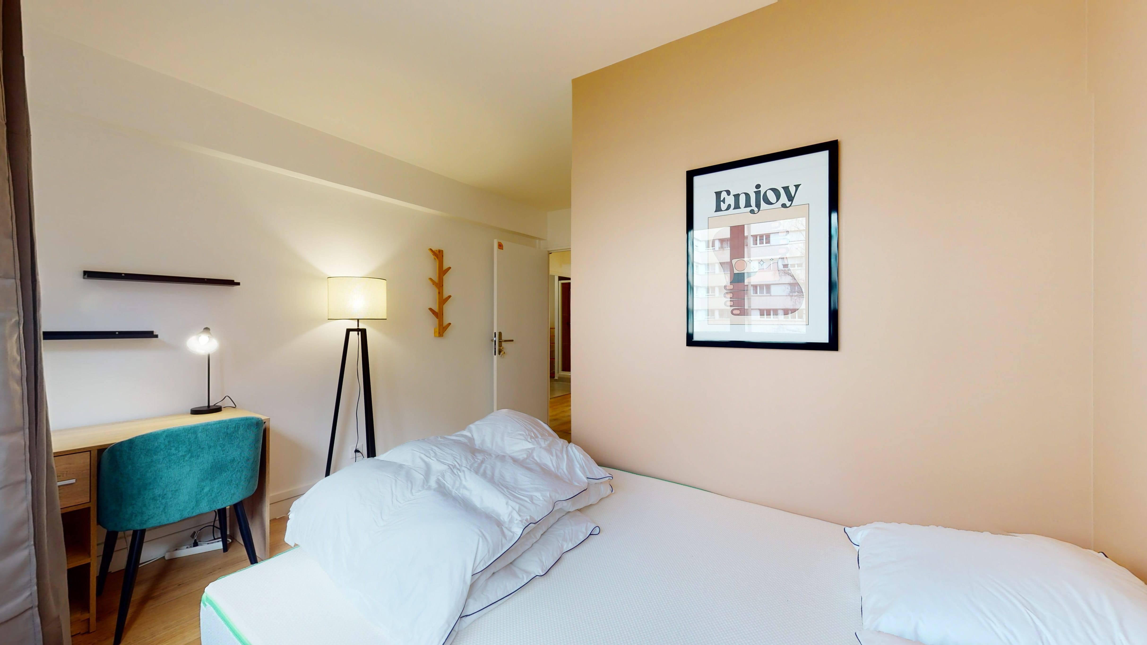 Room 2 - 1