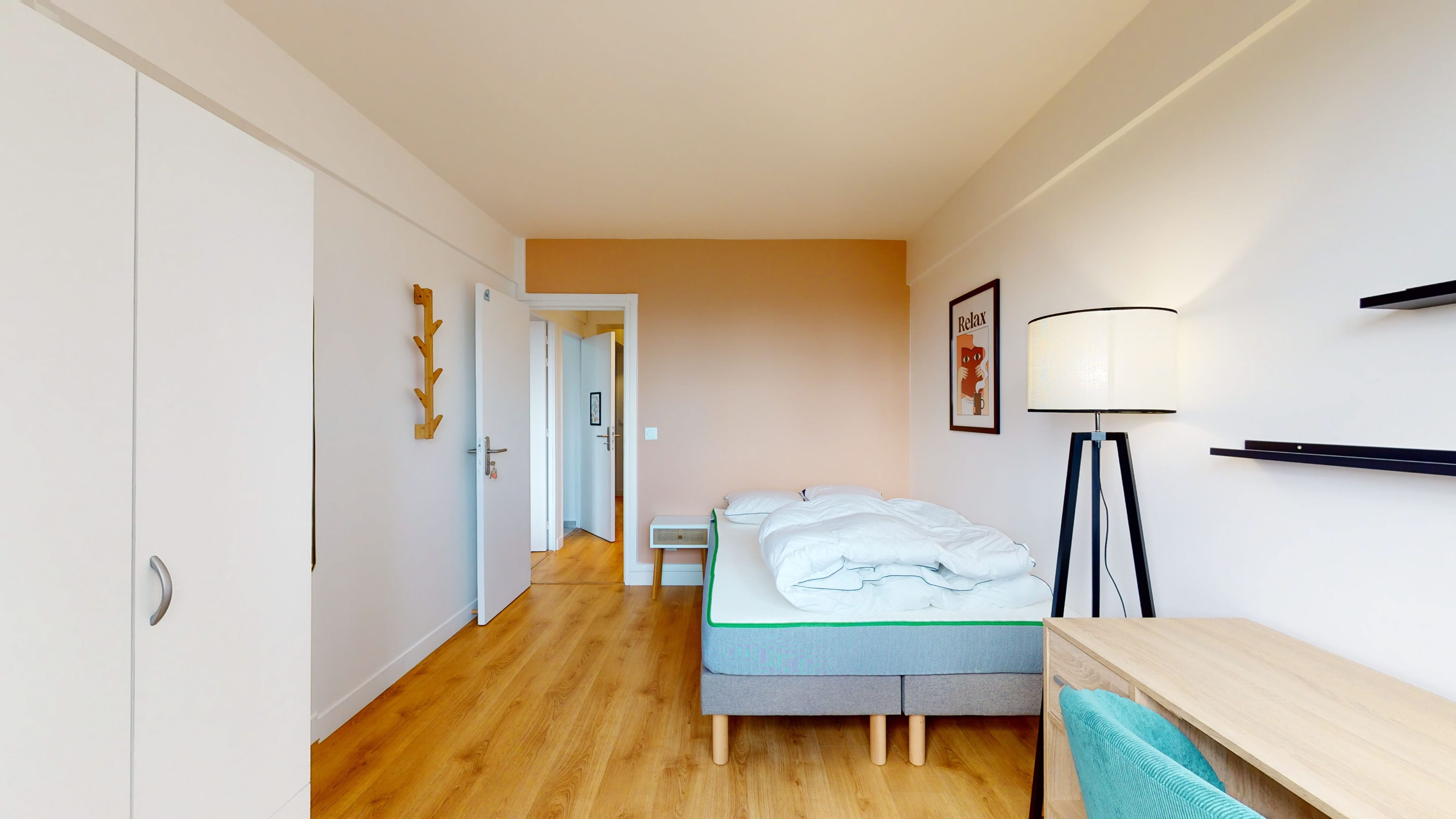 Room 4 - 3