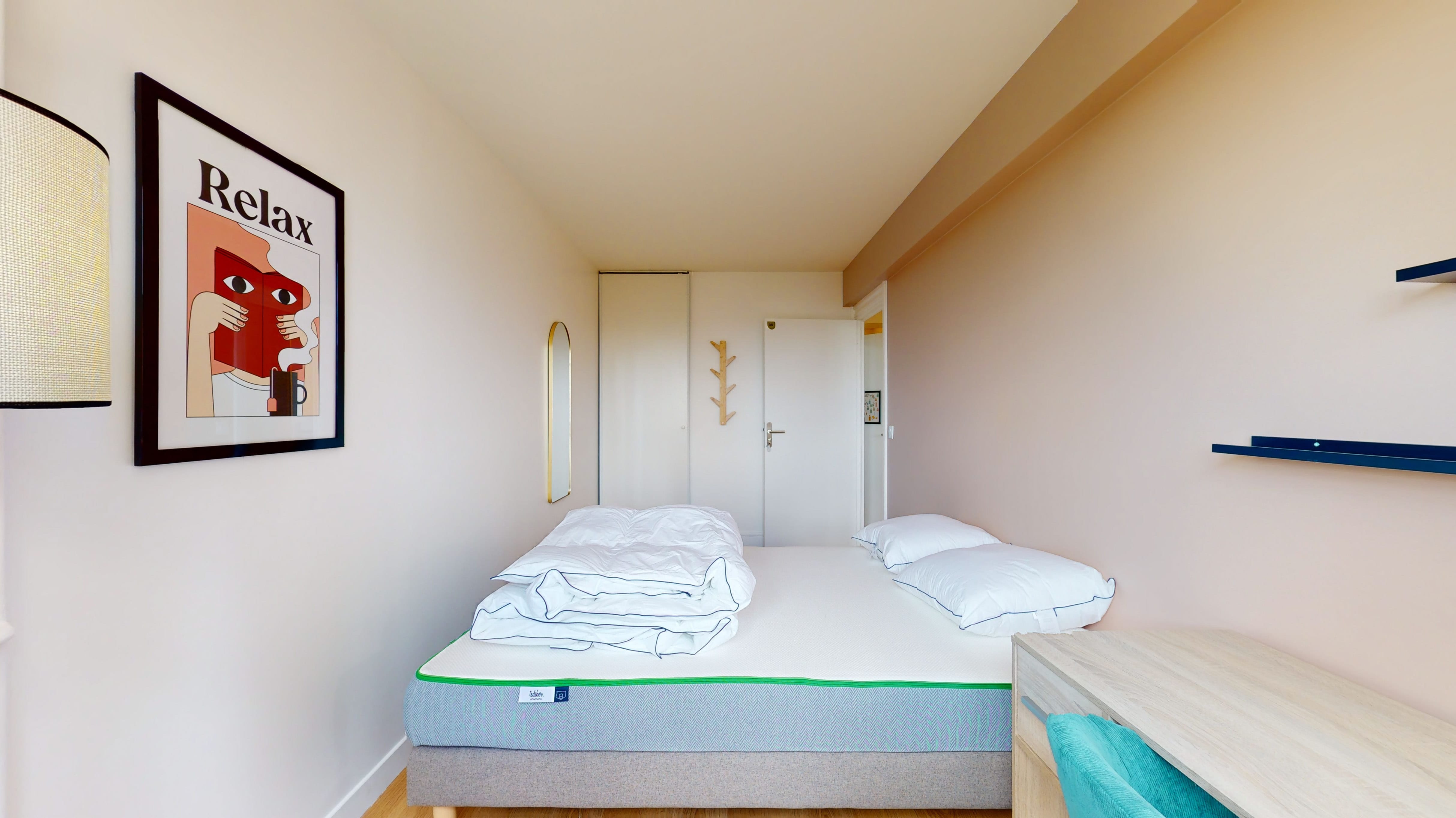 Room 5 - 2