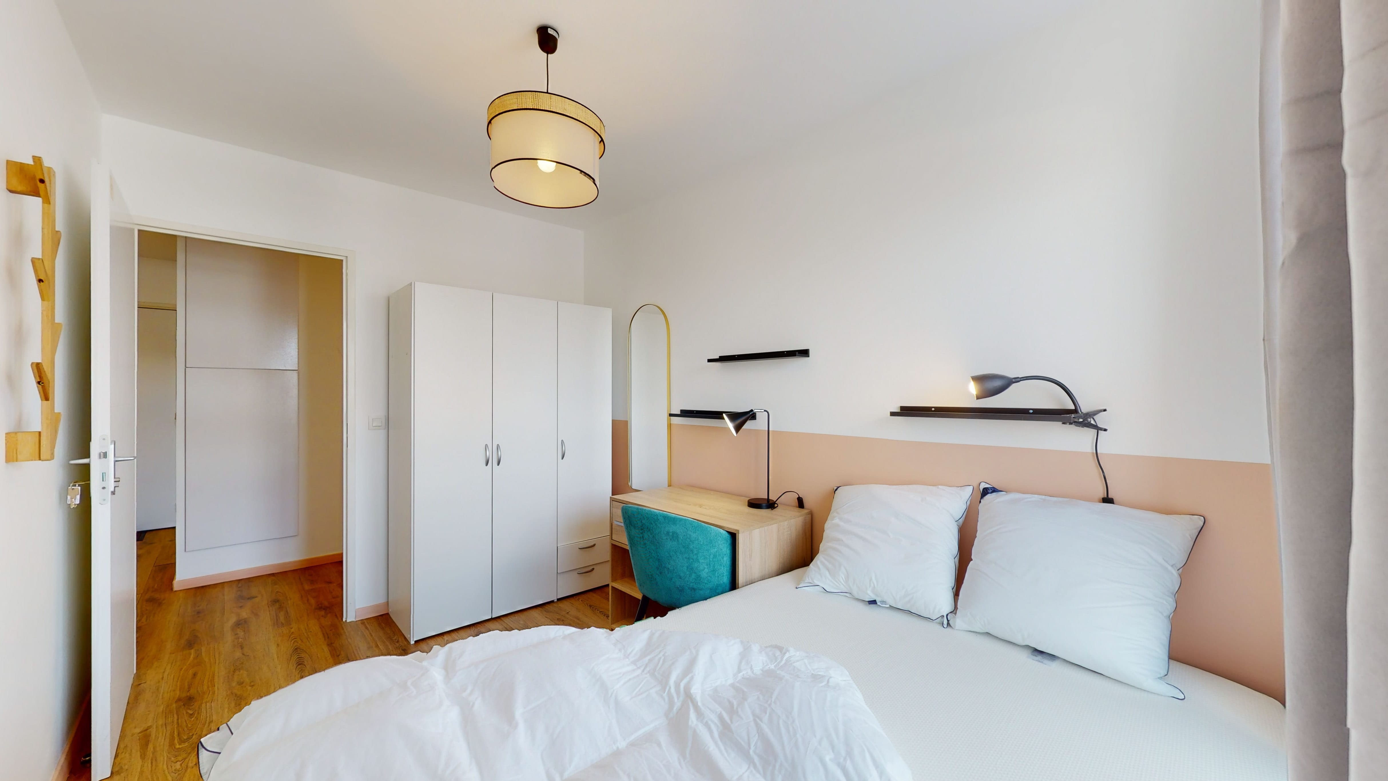 Room 2 - 1