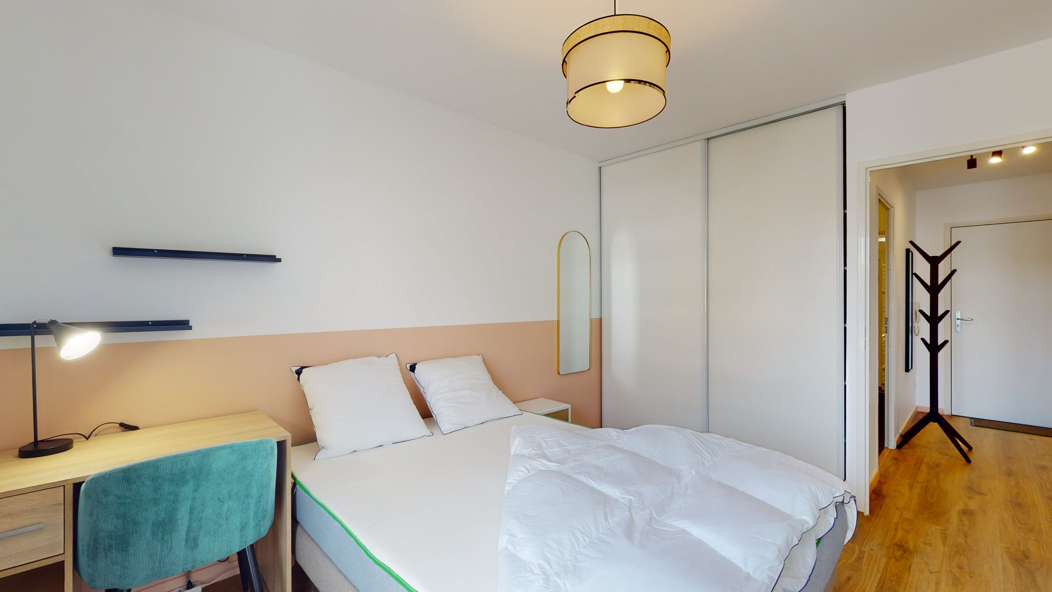 Room 1 - 1