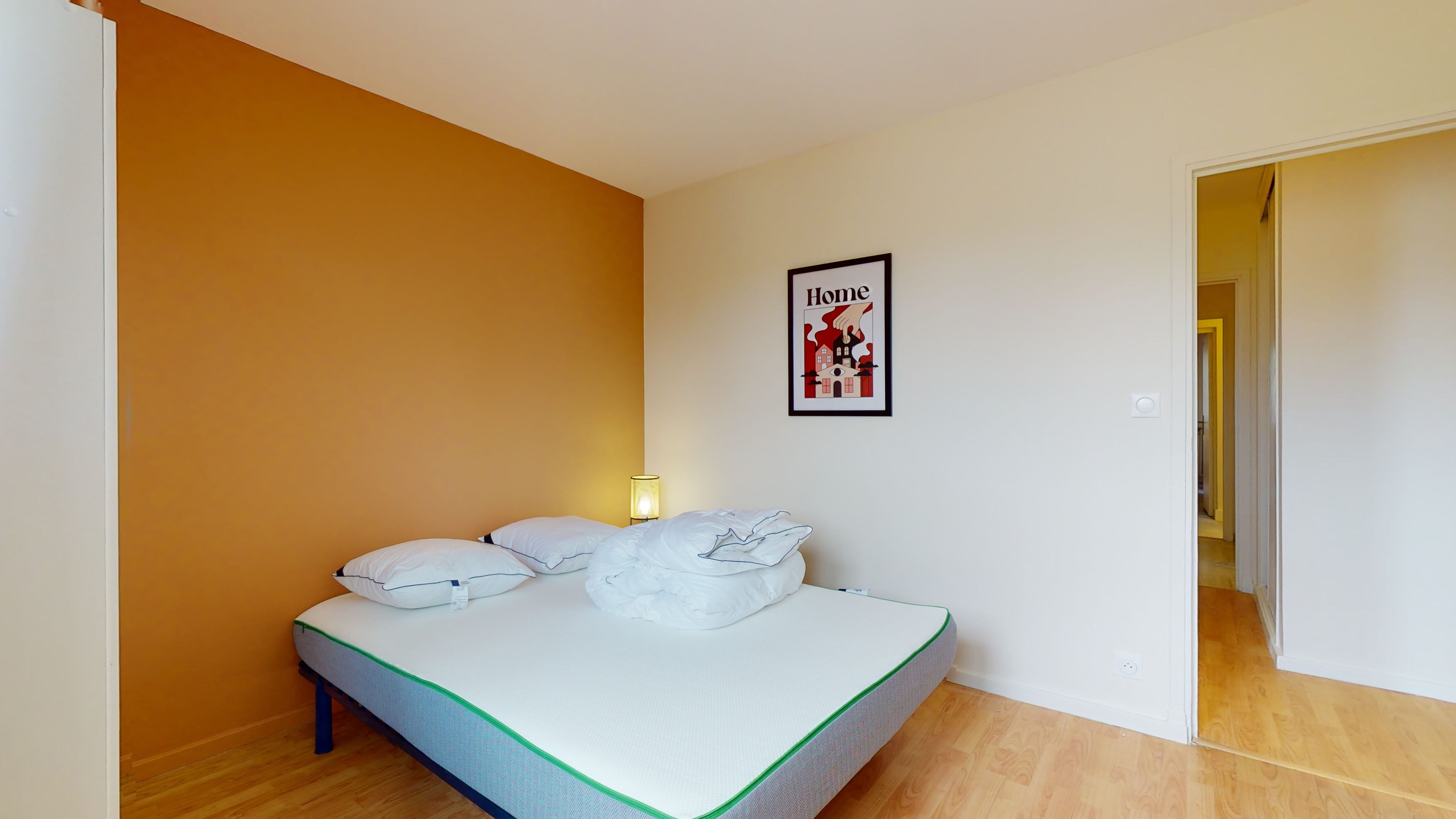  Room 2  -  Montpellier Flahault  - Gallery -  2