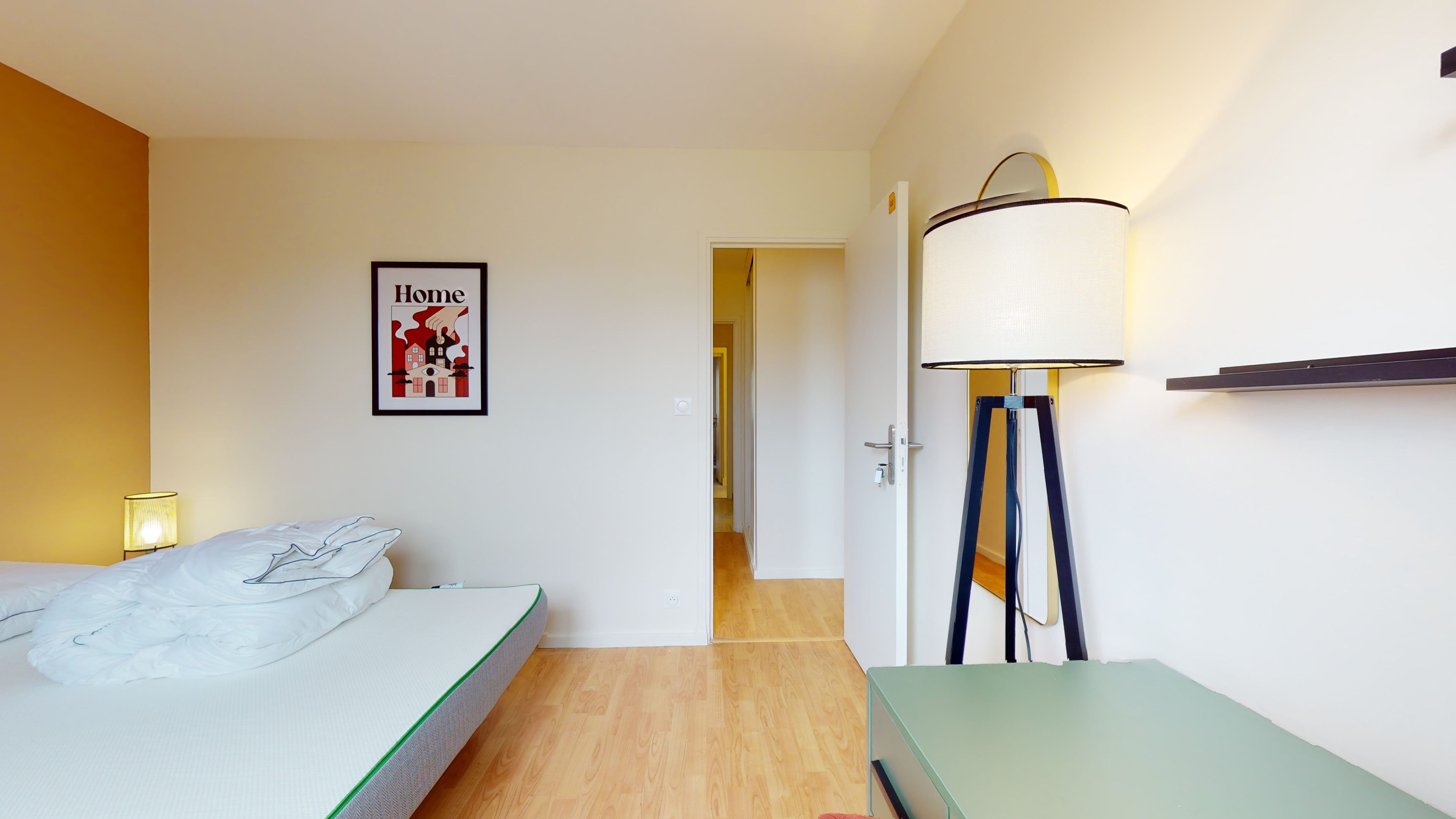  Room 2  -  Montpellier Flahault  - Gallery -  1