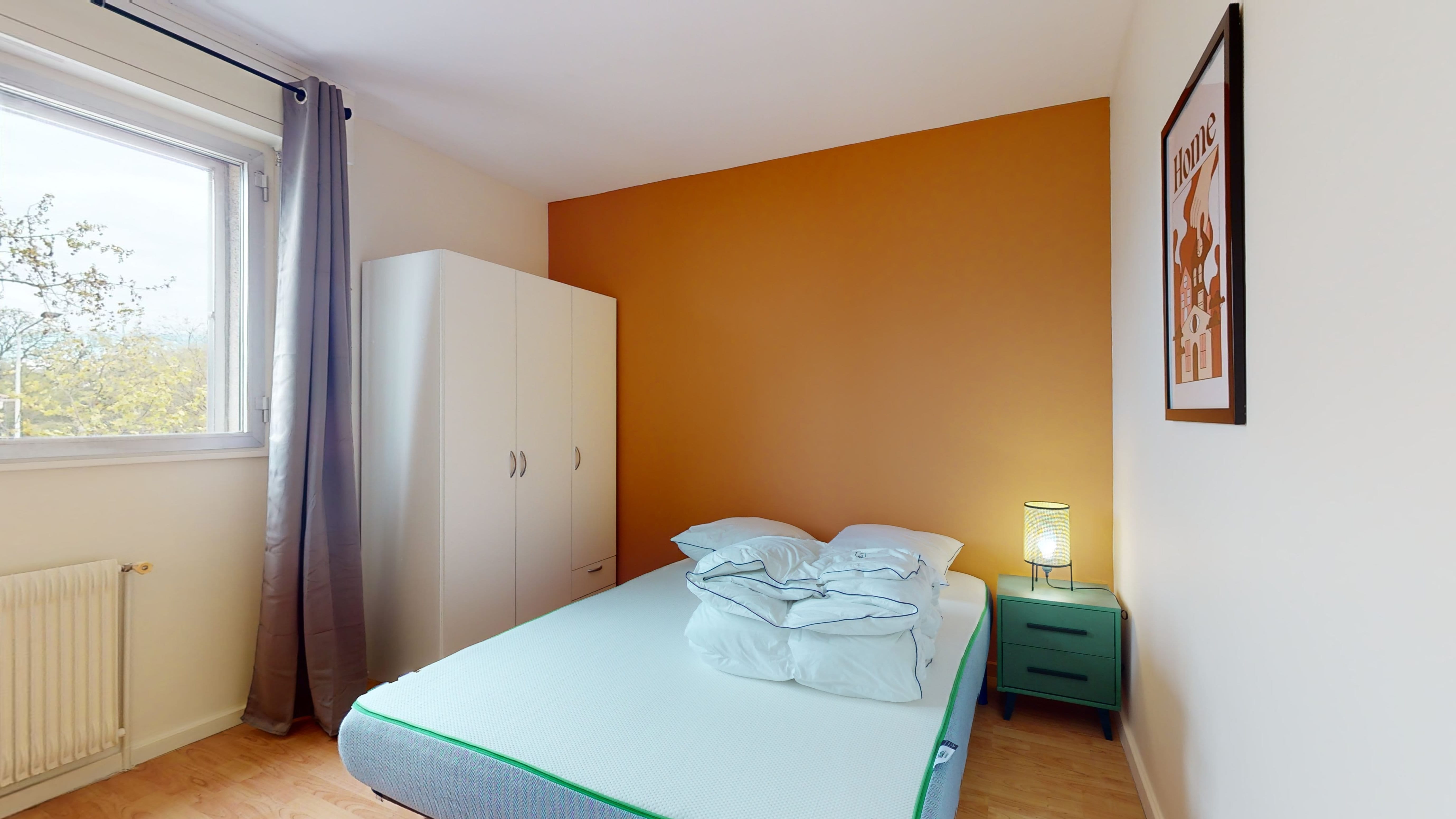  Room 2  -  Montpellier Flahault  - Gallery -  4