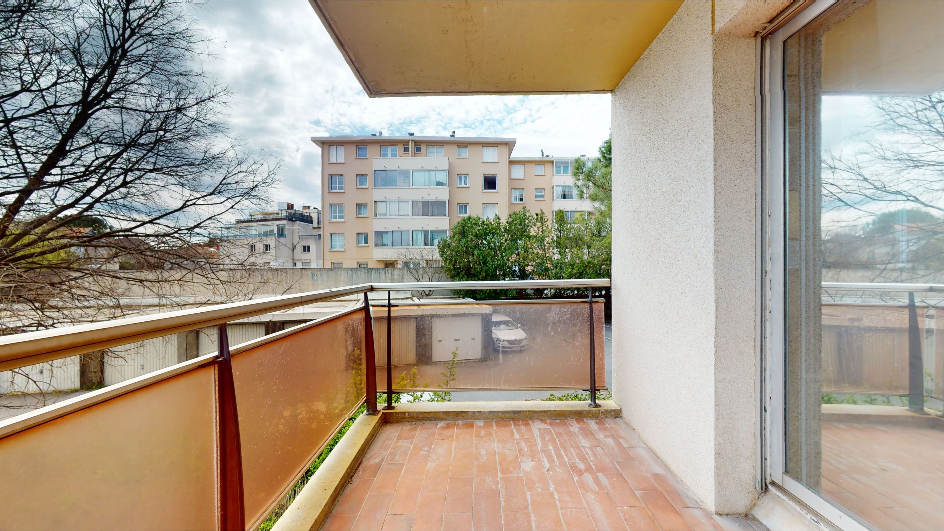  Room 5  -  Montpellier Flahault  - Gallery -  1