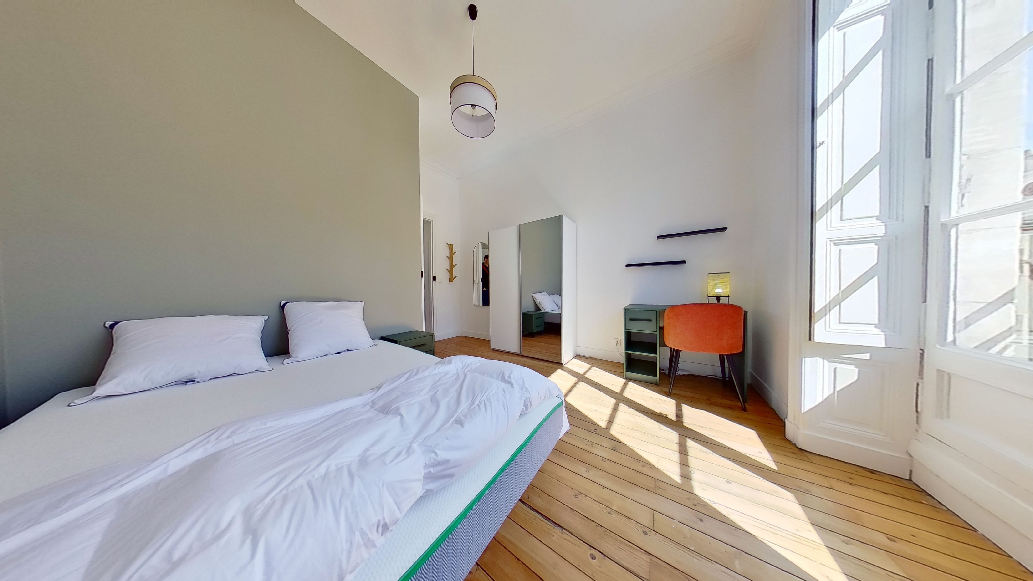 Room 1 - 1