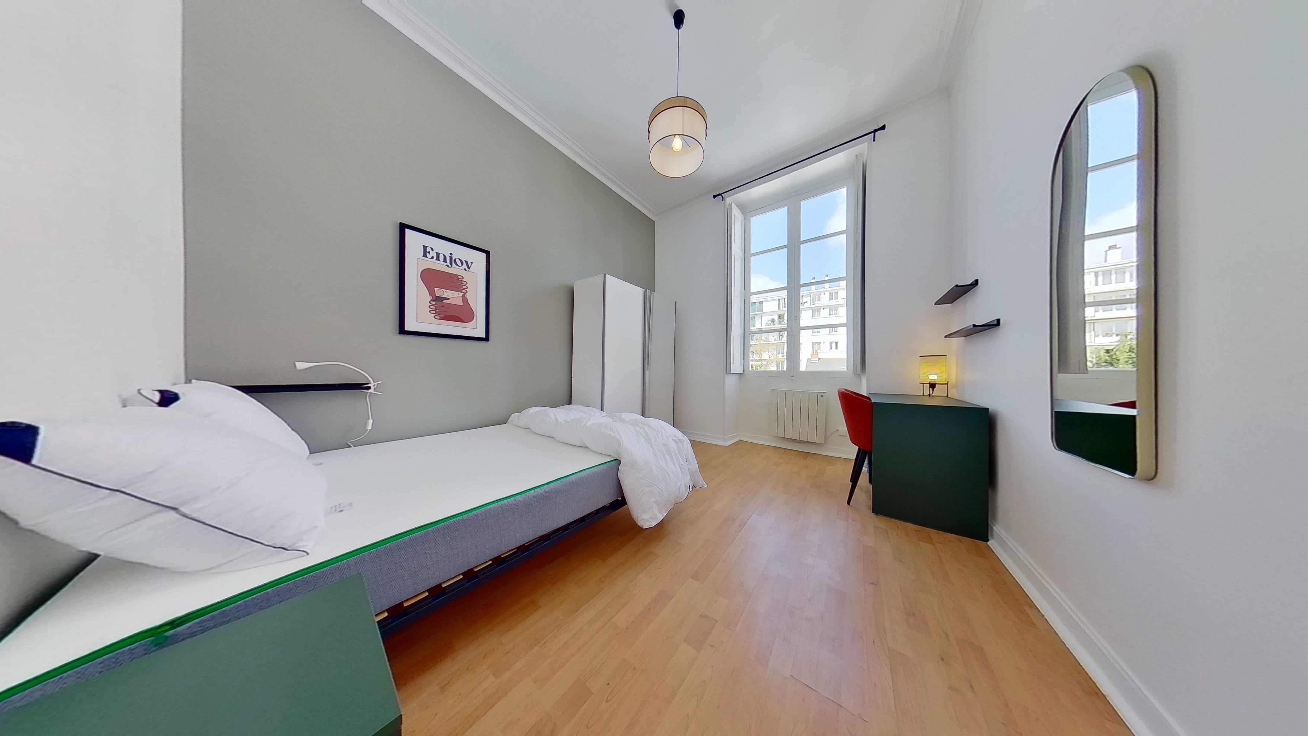 Room 2 - Nantes Alger - Gallery - 2