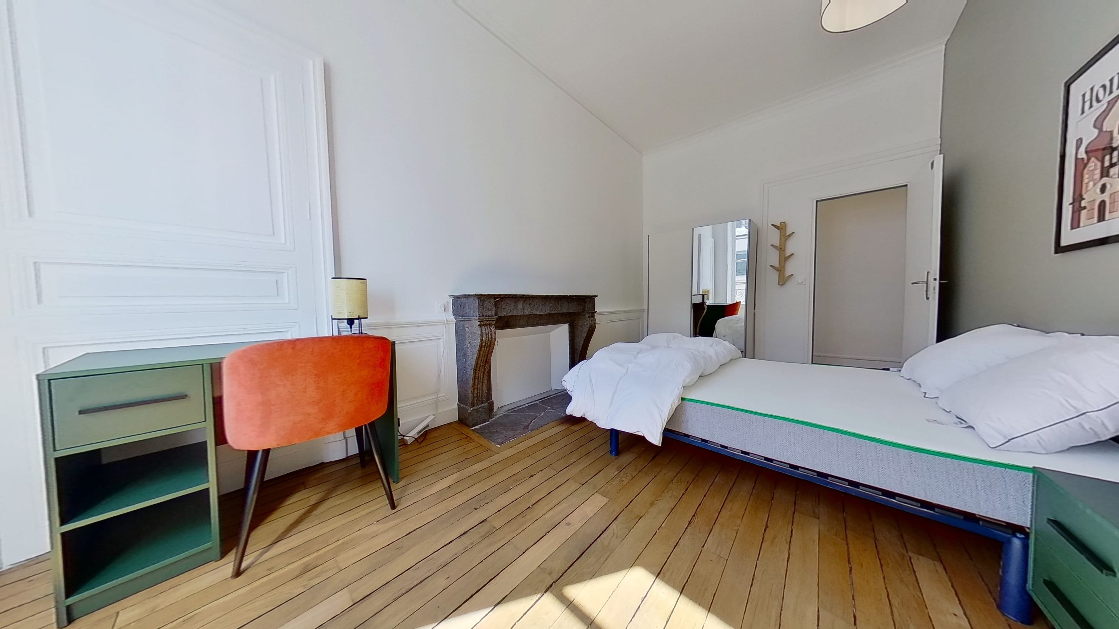  Room 5  -  Nantes Alger  - Gallery -  2