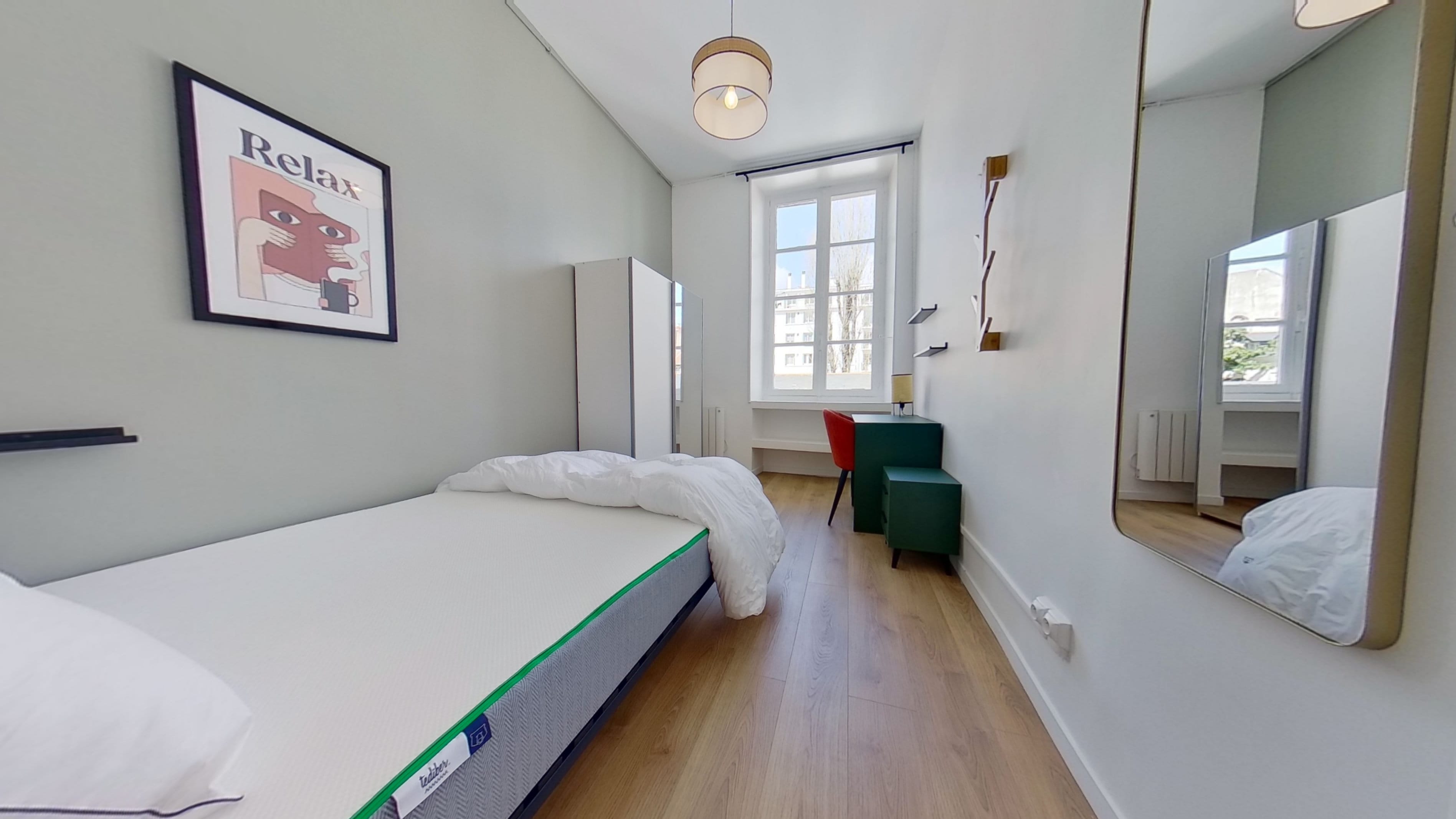 Room 6 - Nantes Alger - Gallery - 3