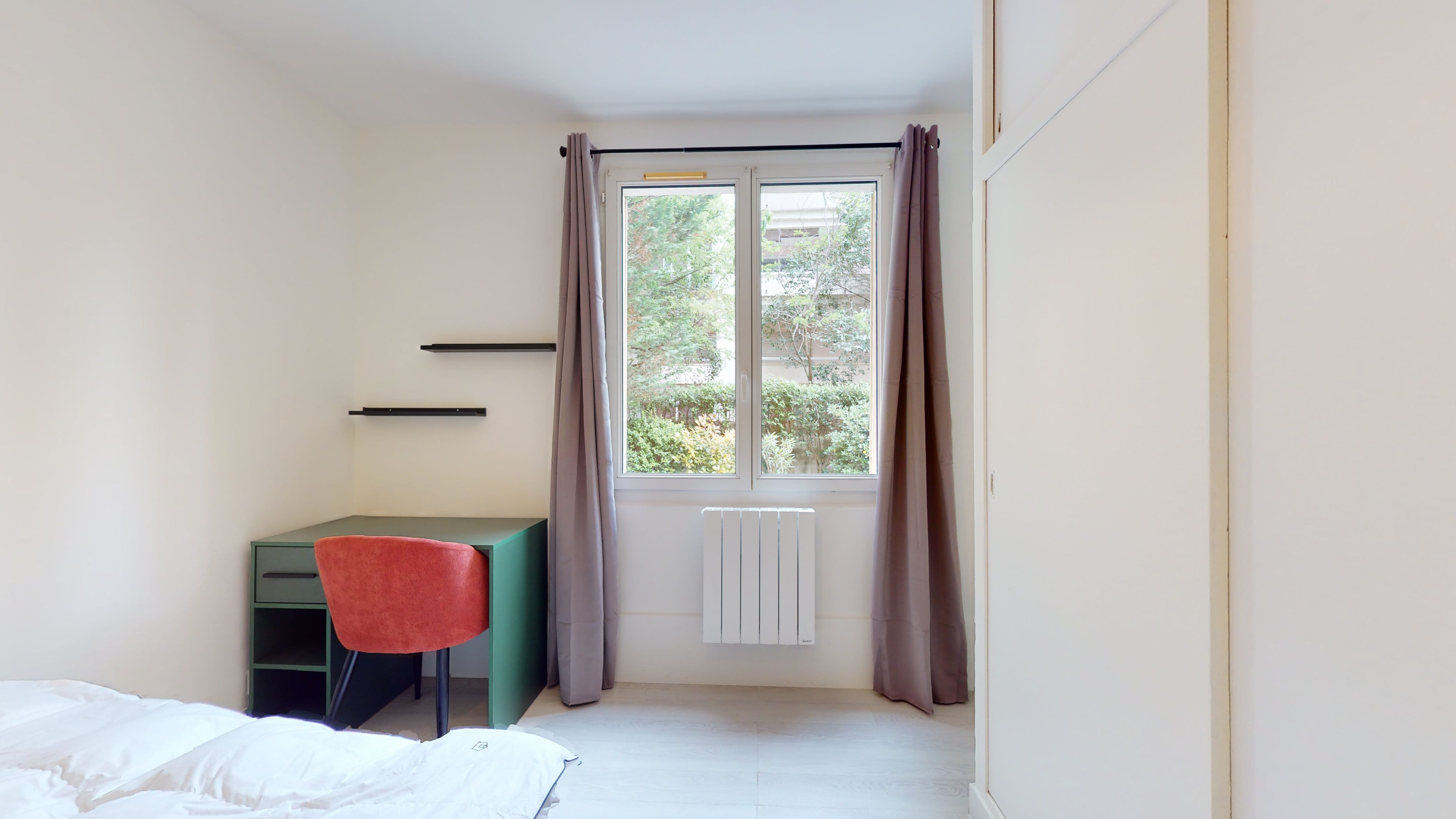 Room 4 - 3