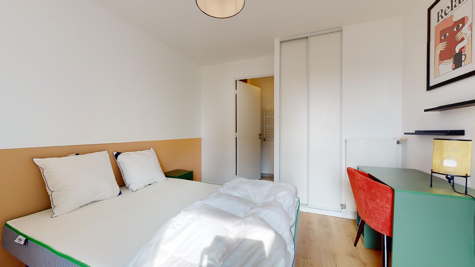 Room 4 - 3