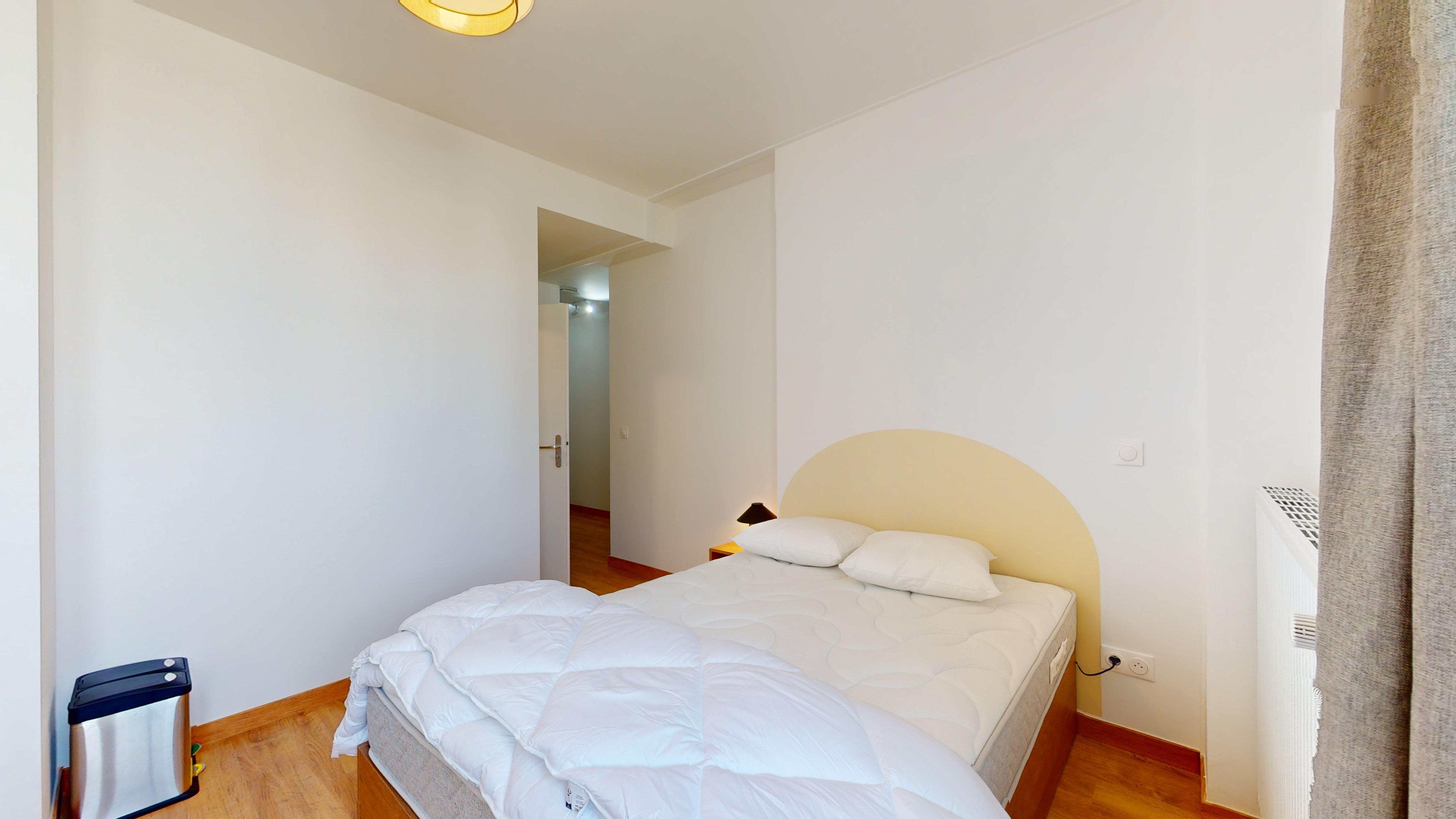 Studio For One Person - 9 - 4