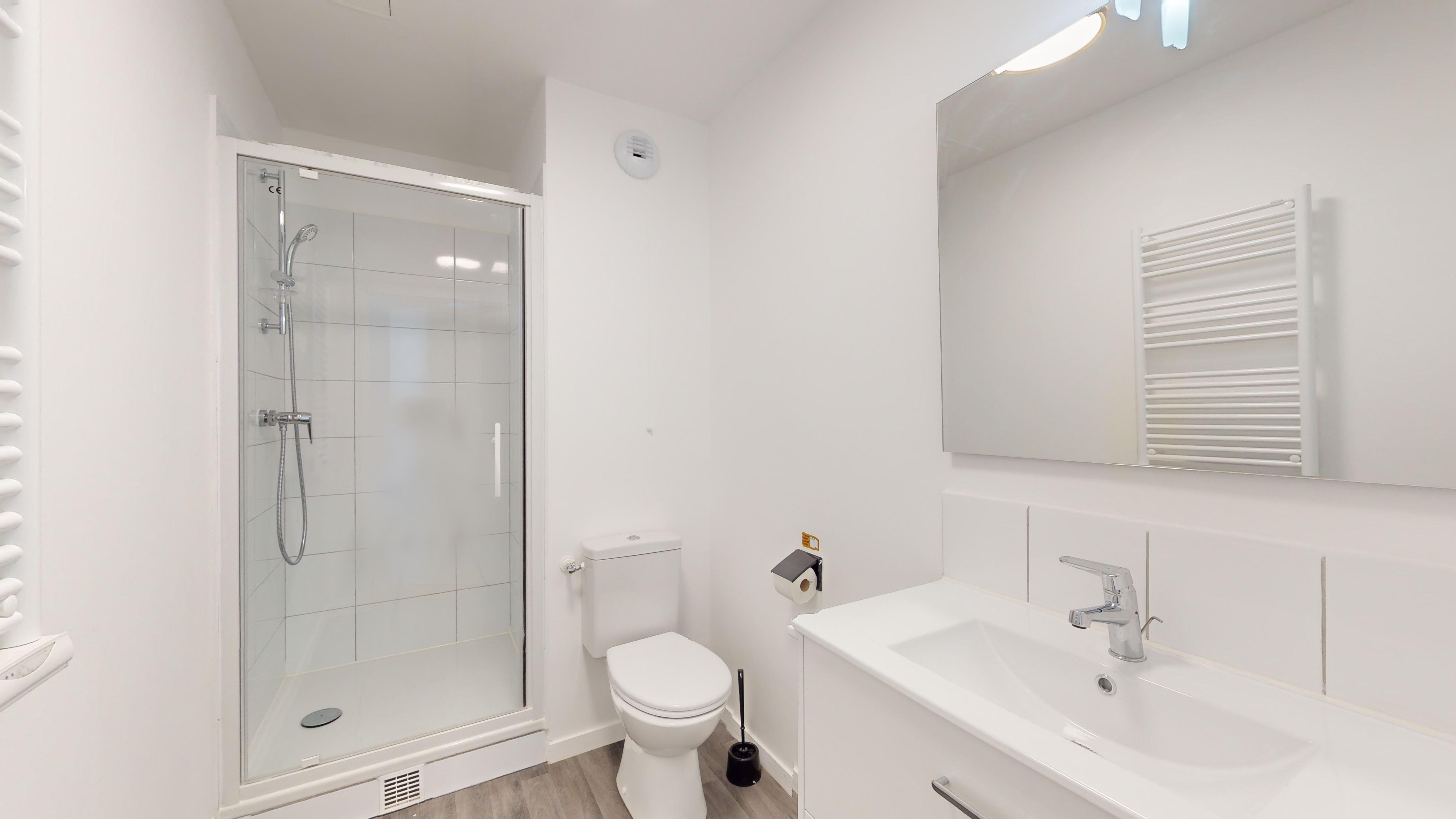 Studio For One Person - 9 - 7
