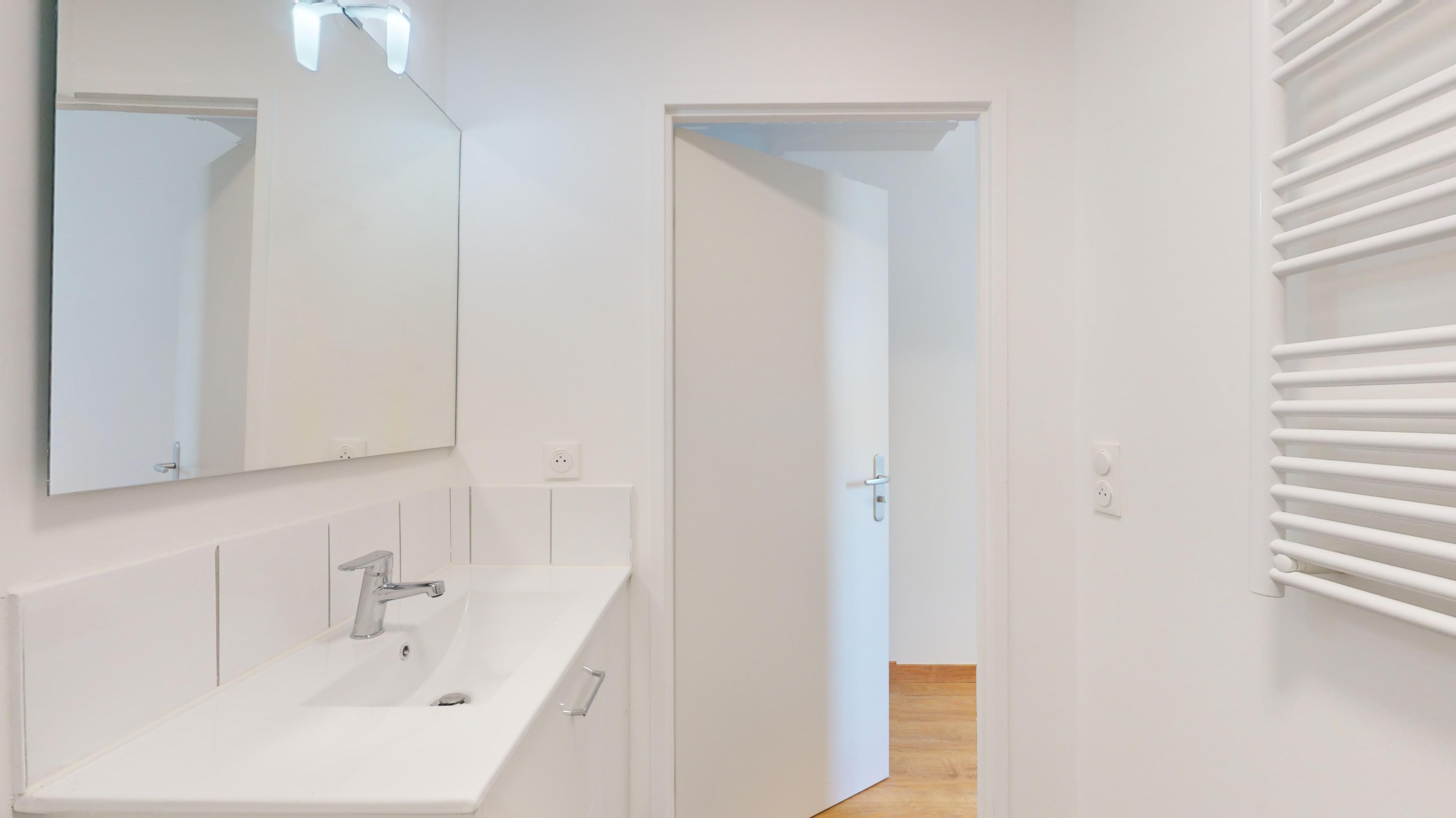 Studio For One Person - 9 - 6