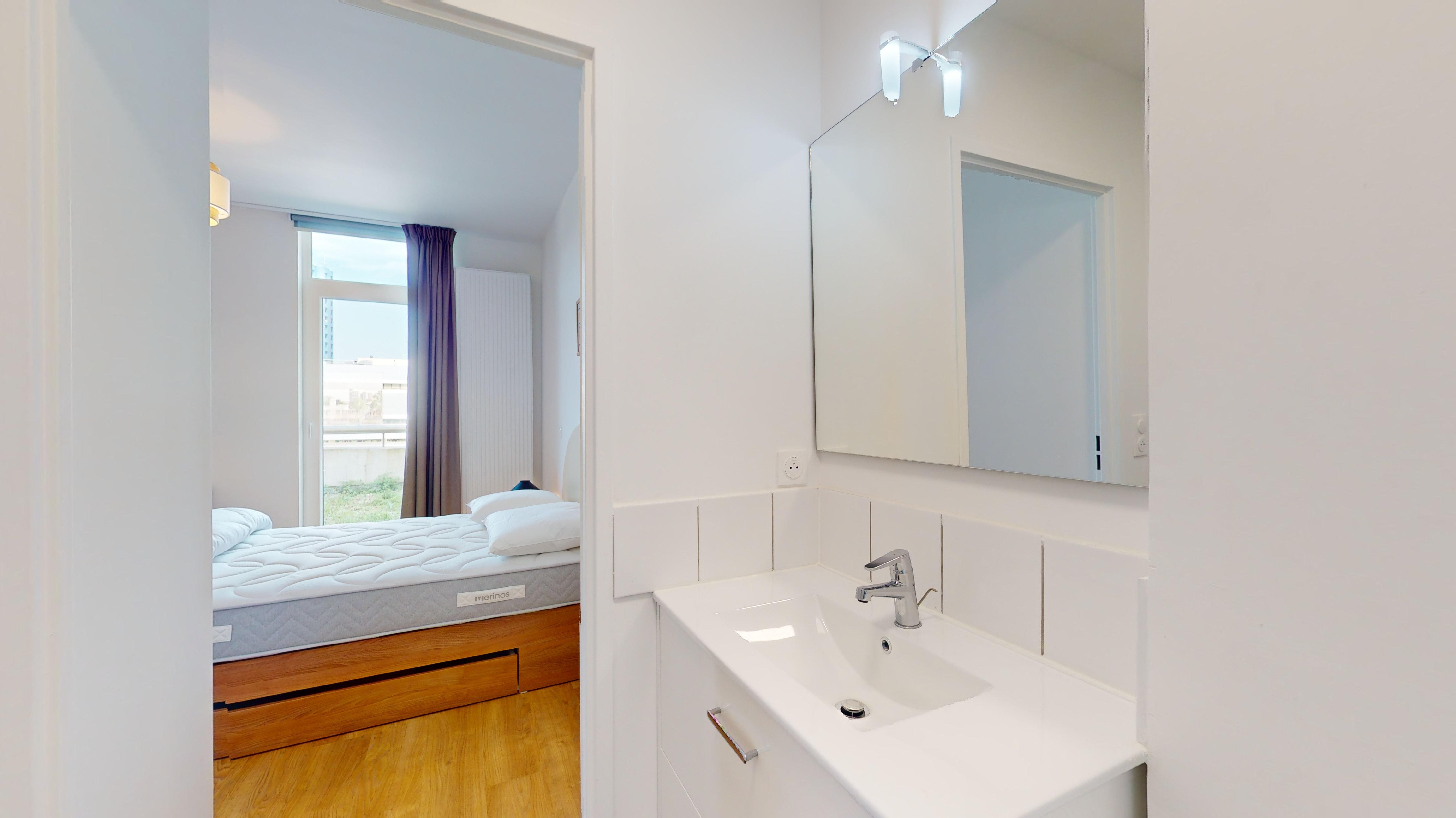 Studio For One Person - 7 - 6