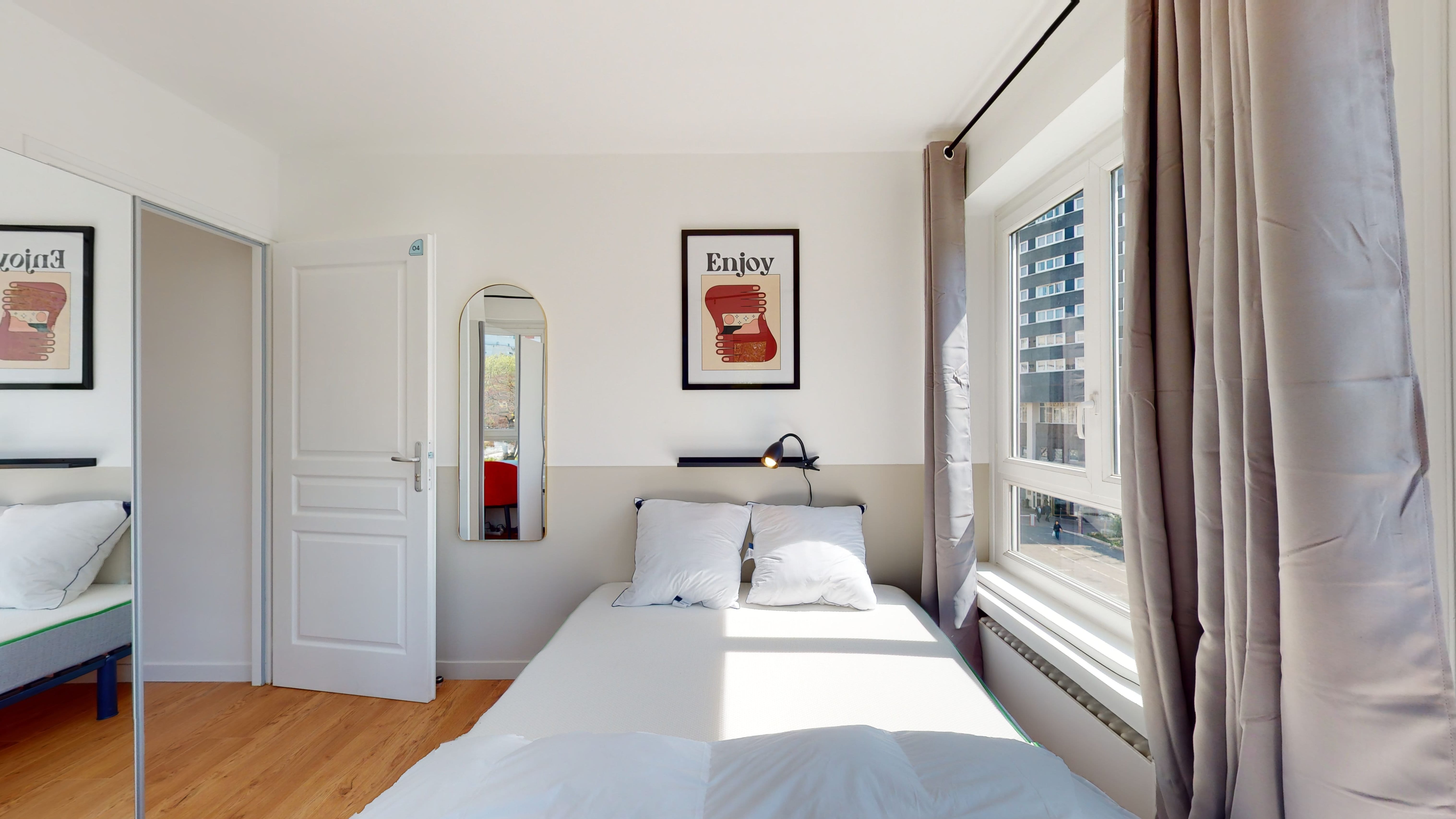  Room 4  -  Courbevoie Baudin  - Gallery -  3
