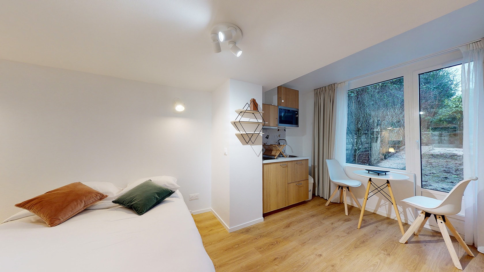  Studio For One Person - 2  -  Moulin  - Gallery -  3