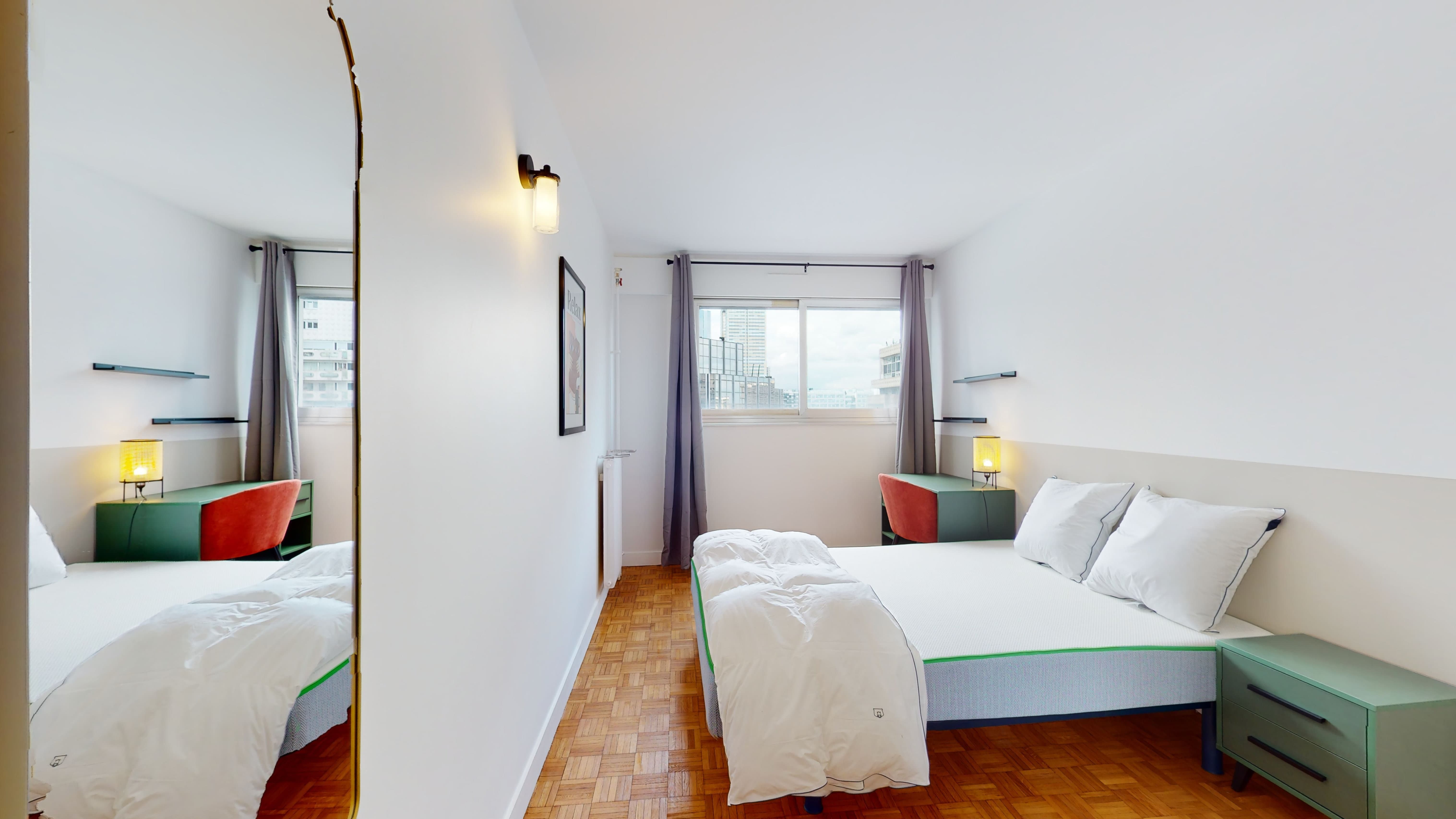 Room 3 - Courbevoie Saisons - Gallery - 2