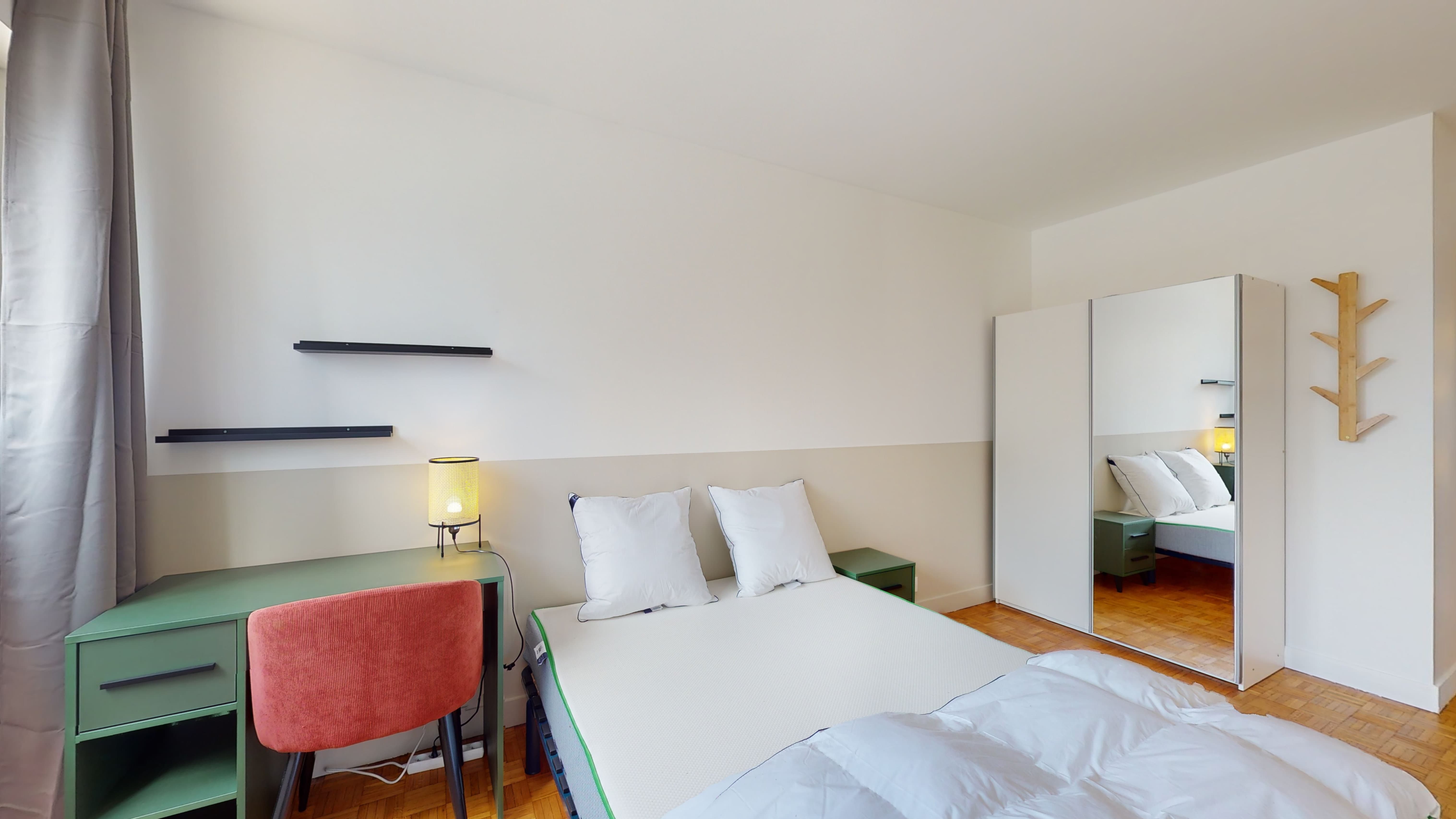 Room 3 - Courbevoie Saisons - Gallery - 4