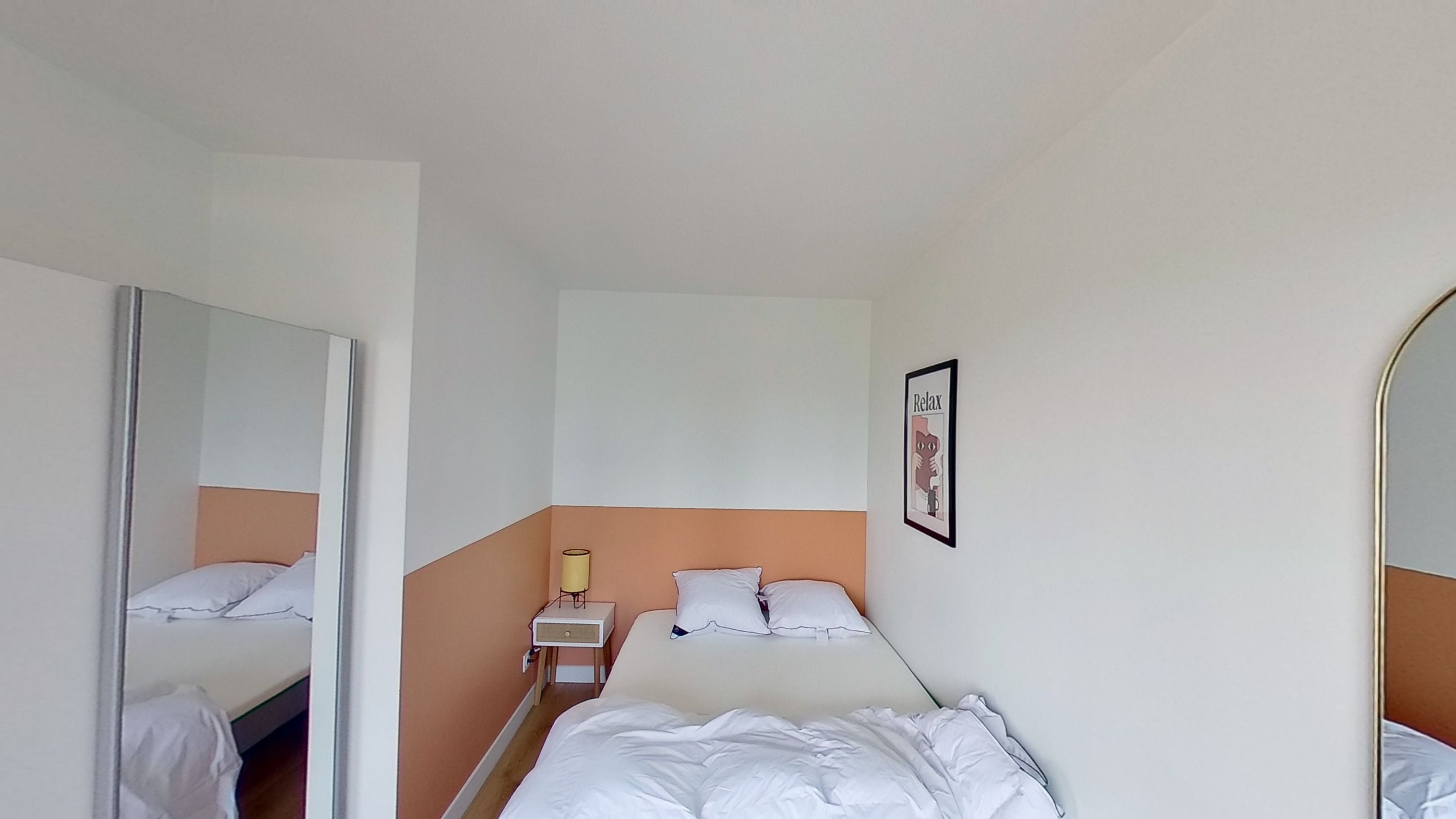 Room 4 - 3