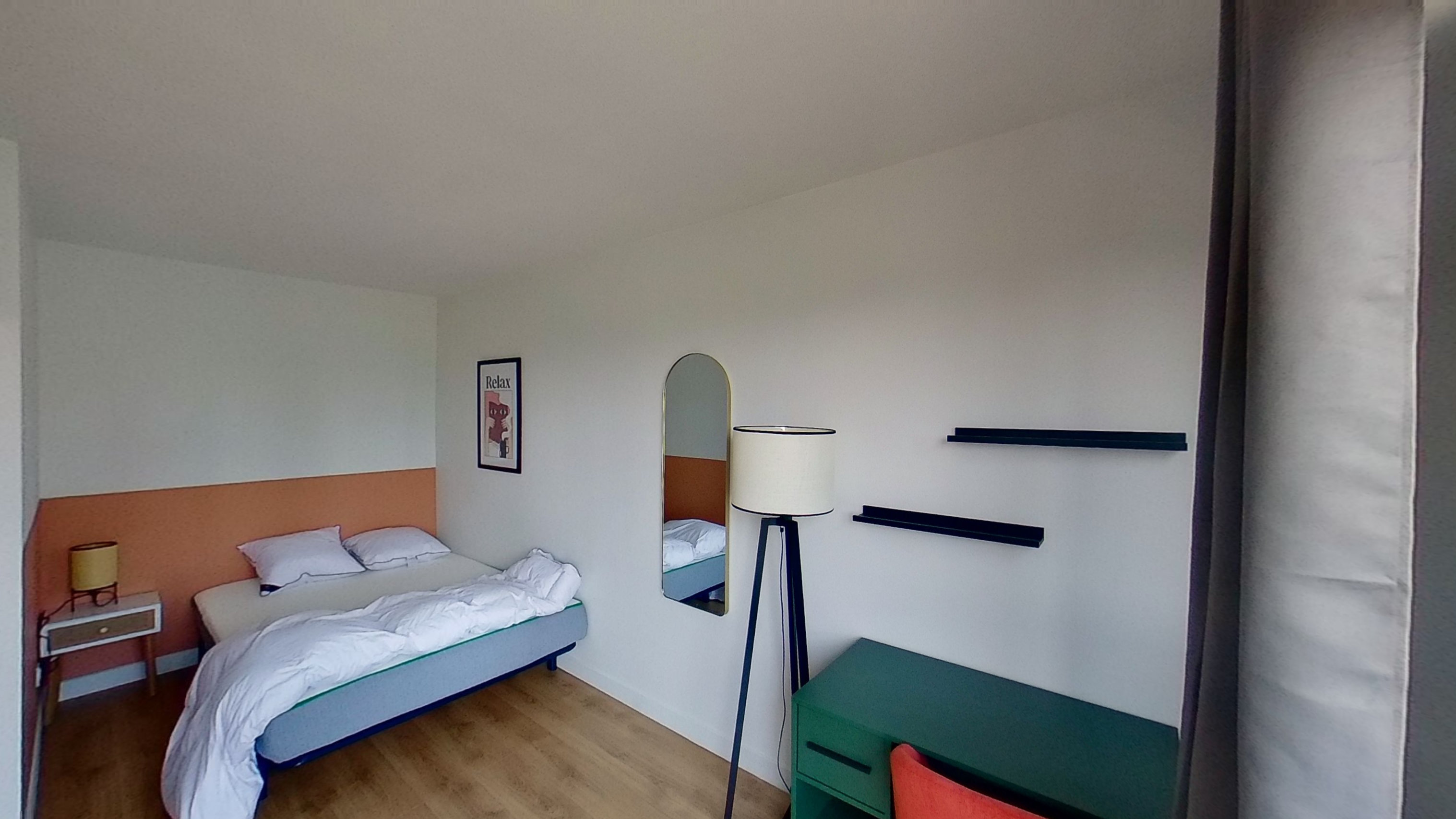 Room 4 - 1