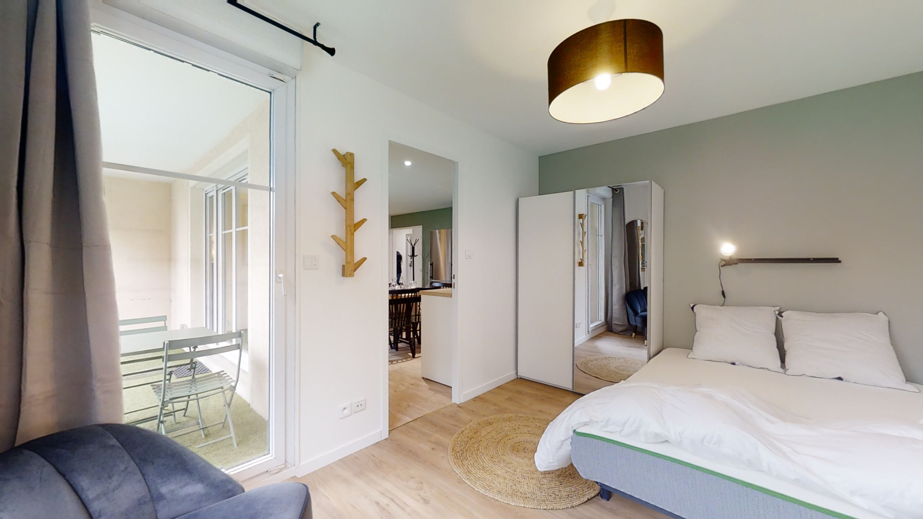 Room 5 - Lyon Jean 23 - Gallery - 1