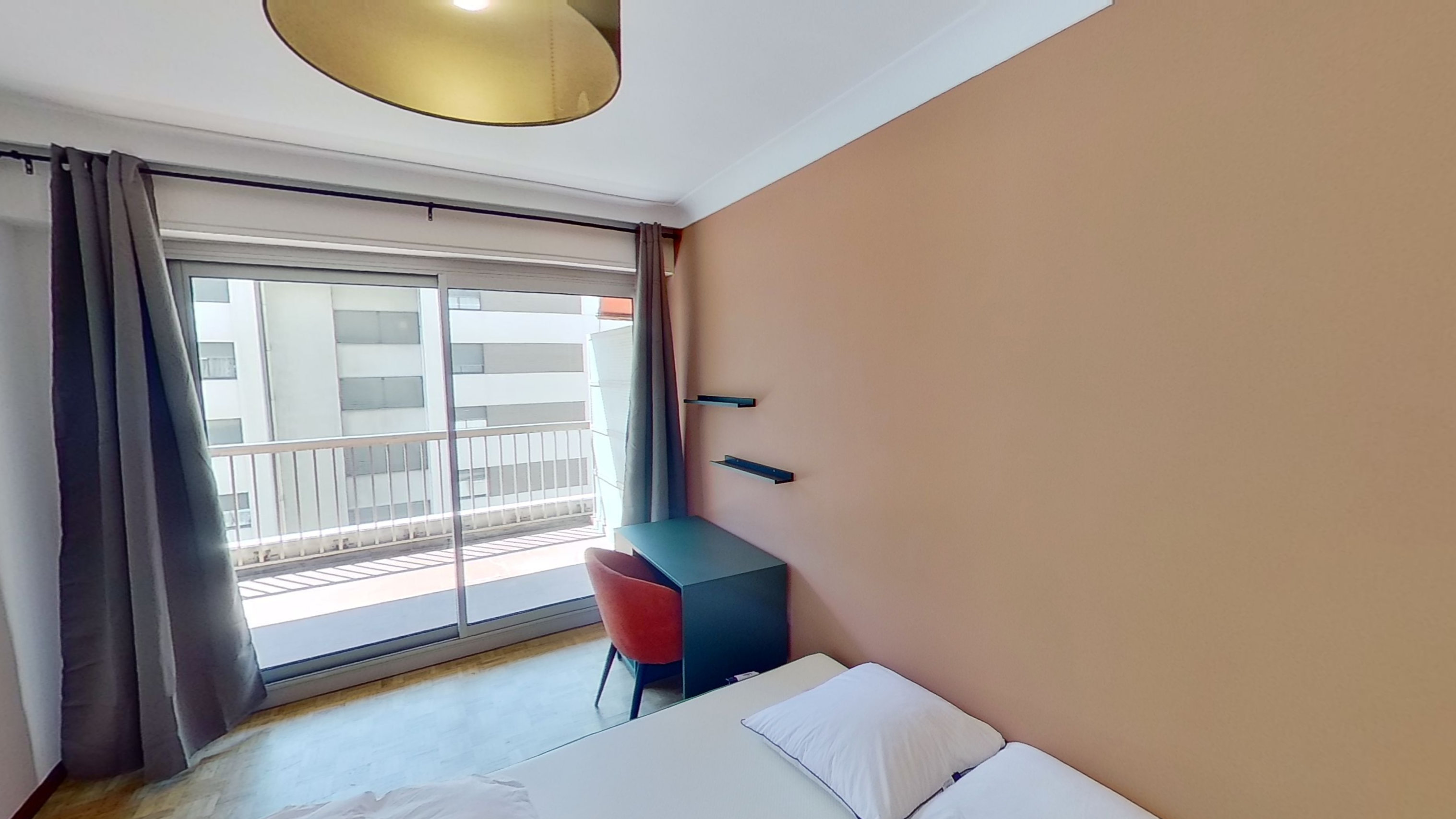 Room 5 - 2